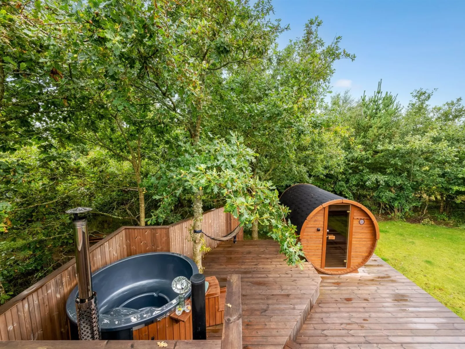 "Liutulf" - 350m to the fjord-Dedans