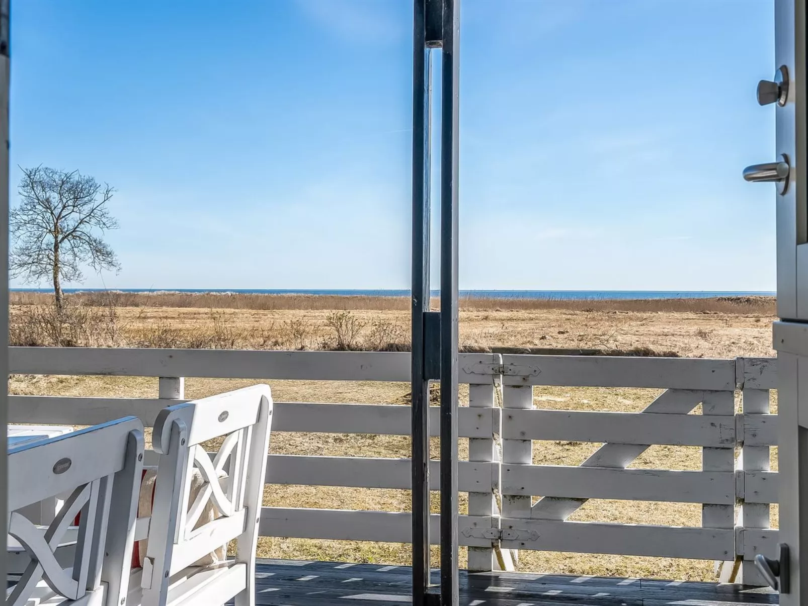 "Jaike" -  from the sea-Draußen