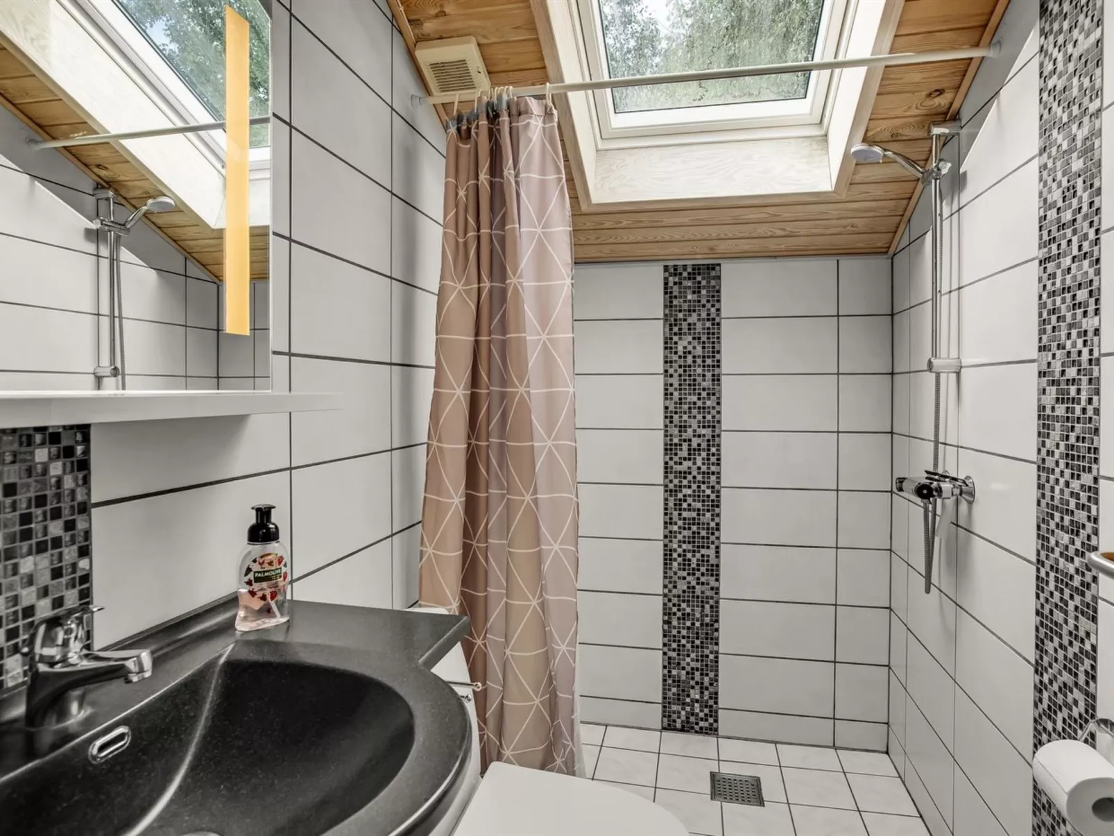 "Dimo" - 30km from the sea-Inside