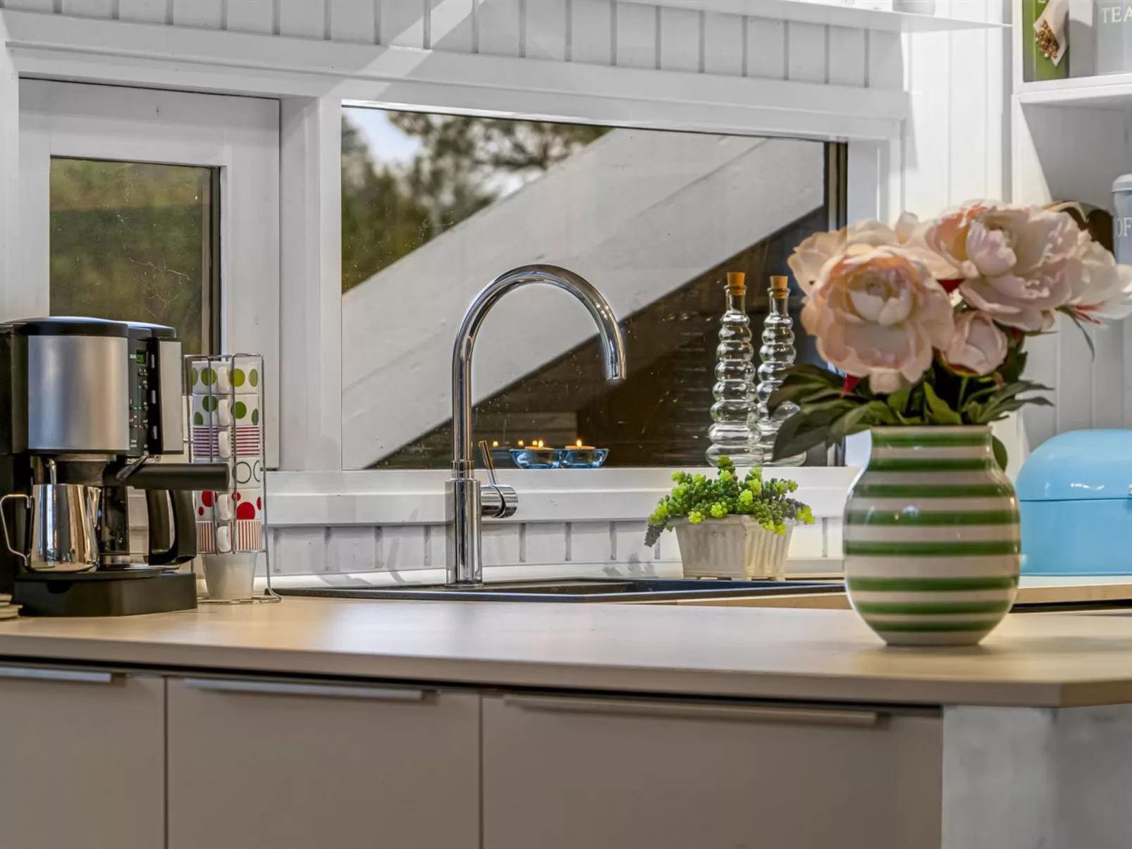 "Gonda" - 2km from the sea-Inside