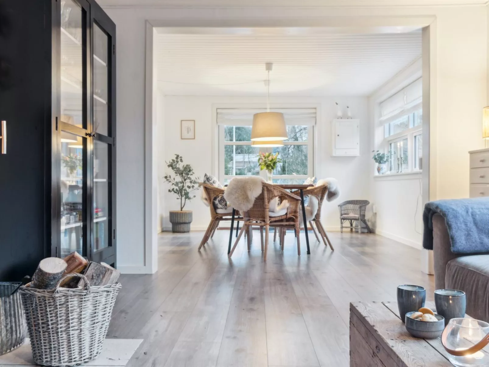 "Nayeli" - 1.2km from the sea-Inside