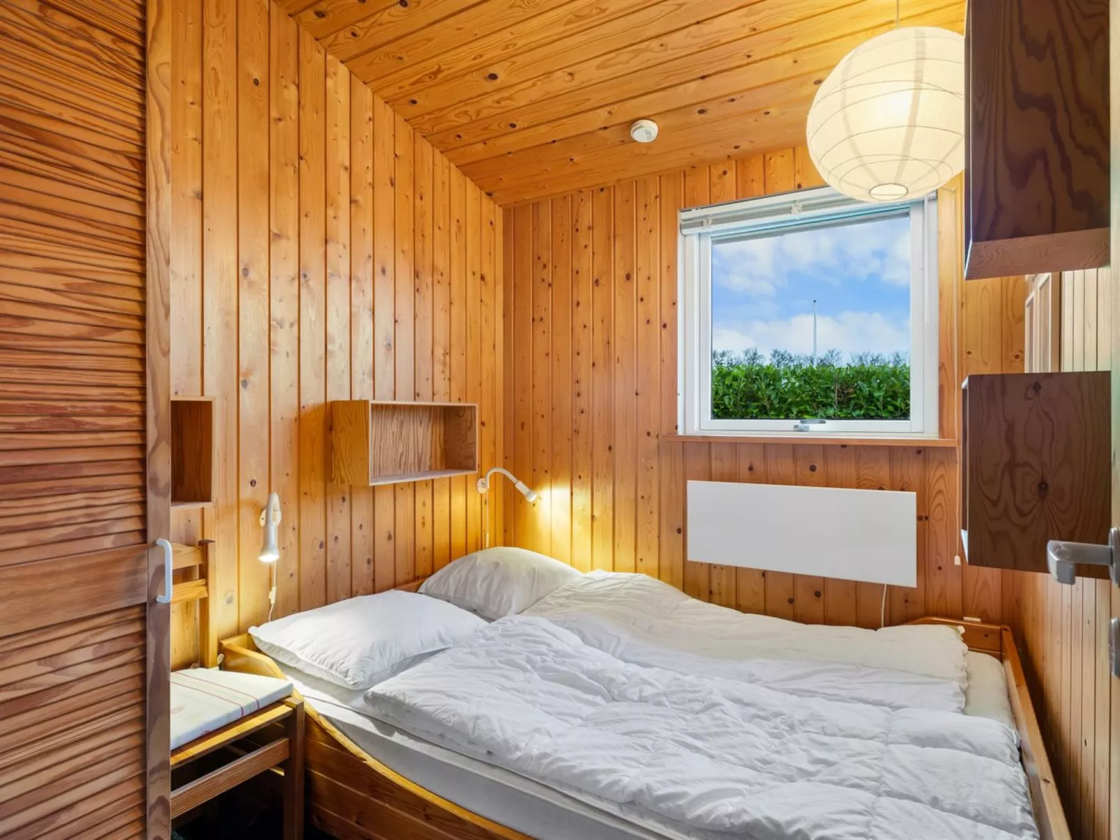 "Slava" - 75m from the sea-Inside