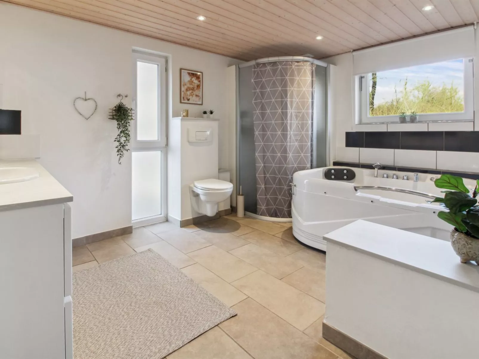 "Solvejg" - 30km from the sea-Drinnen