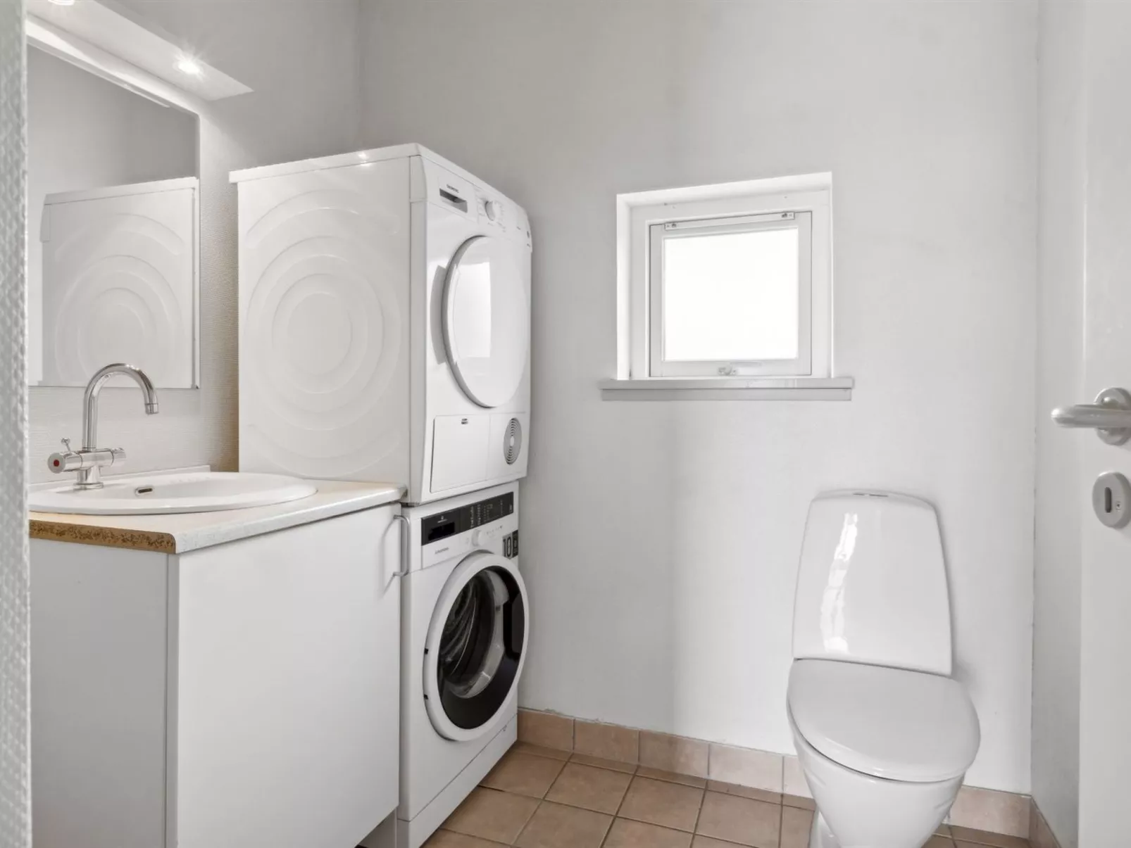 "Gudbrand" - 500m from the sea-Dedans