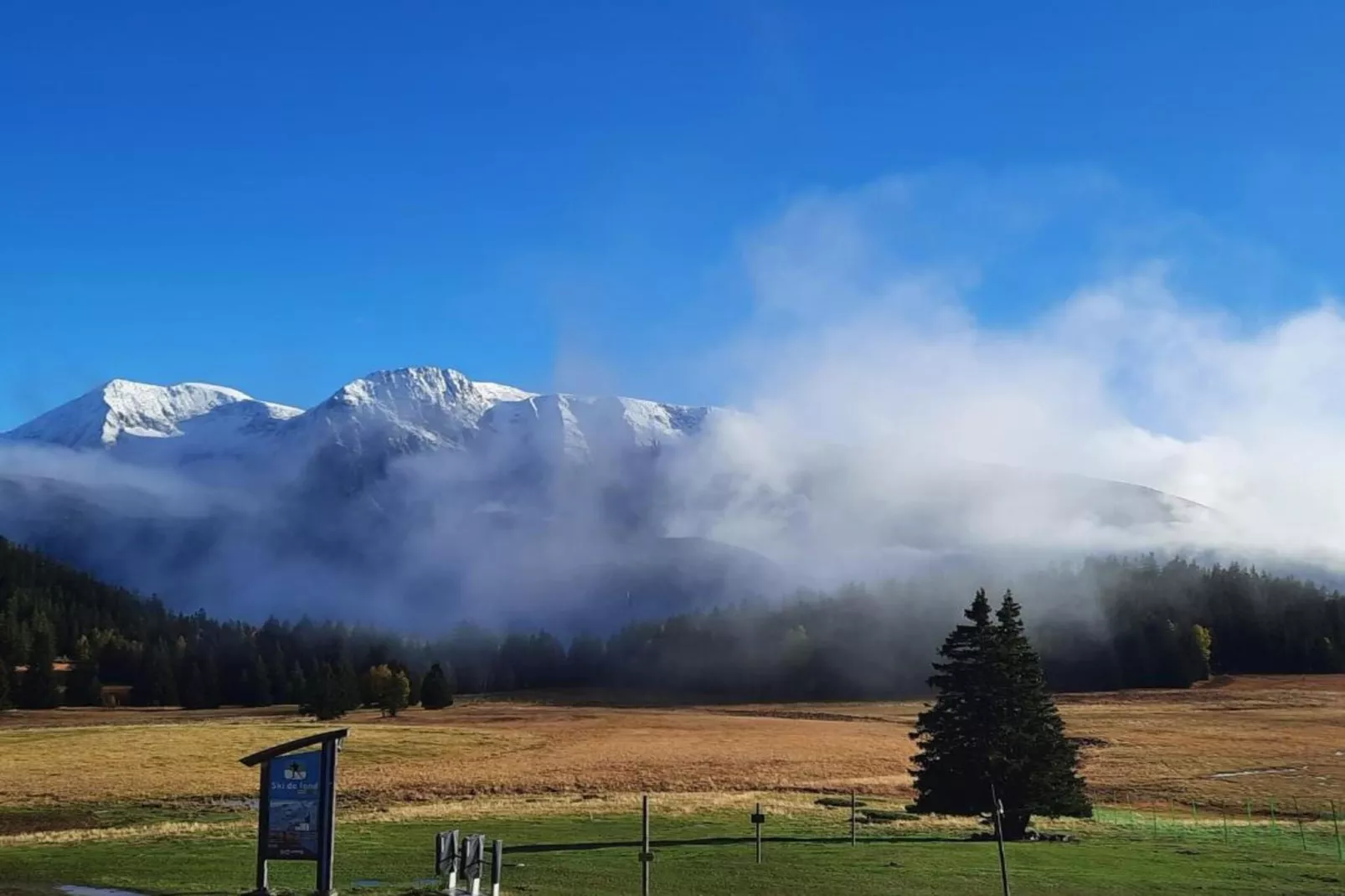 LE VERNON N°1222 - ST4-Areas within 5km in summer