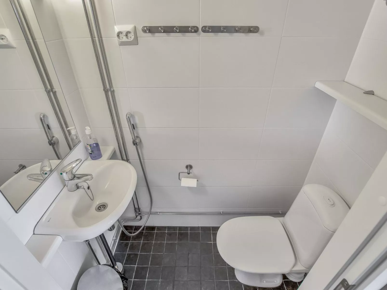 Nordic chalet 9506-Inside