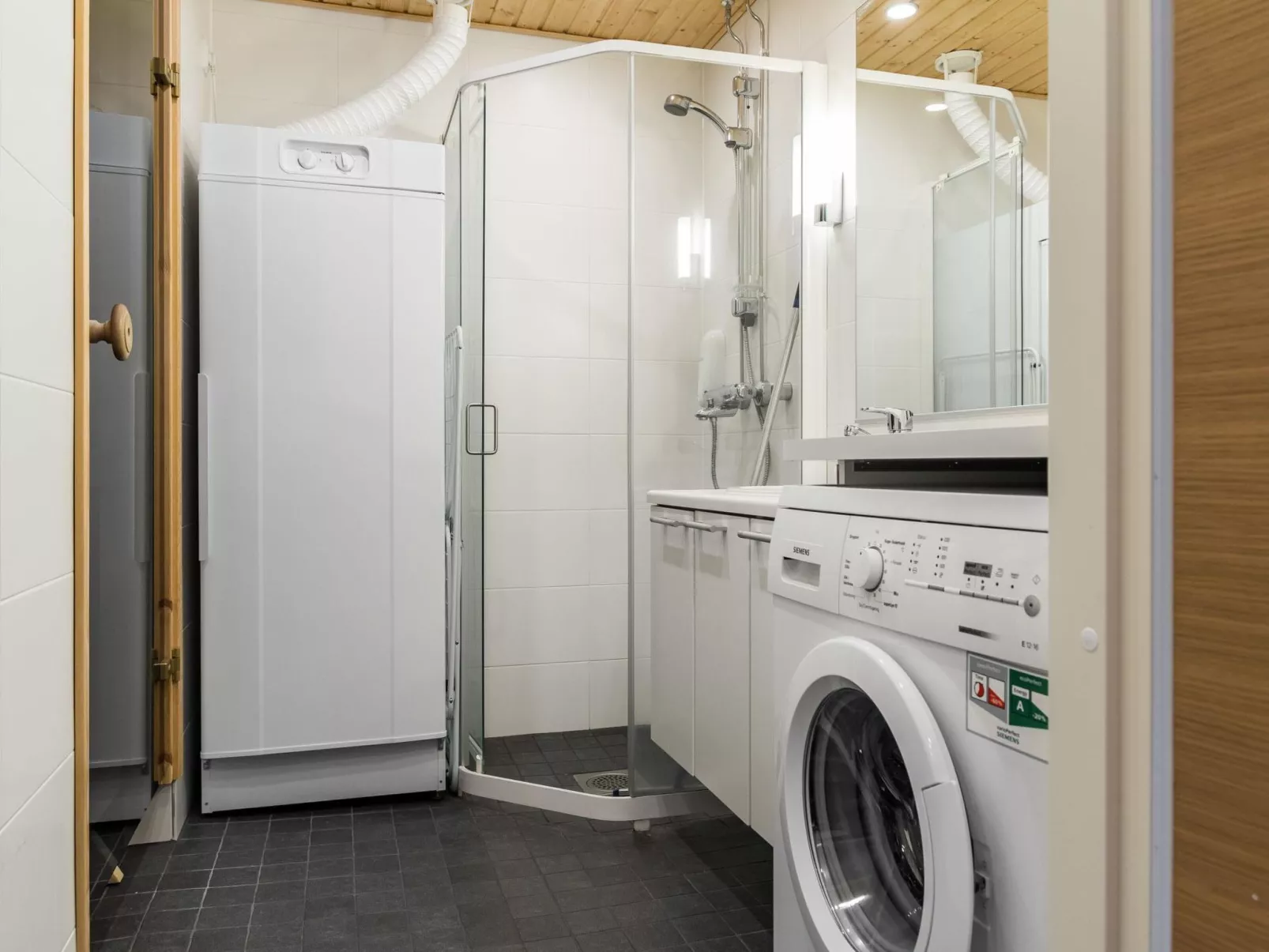 Nordic chalet 9408-Inside