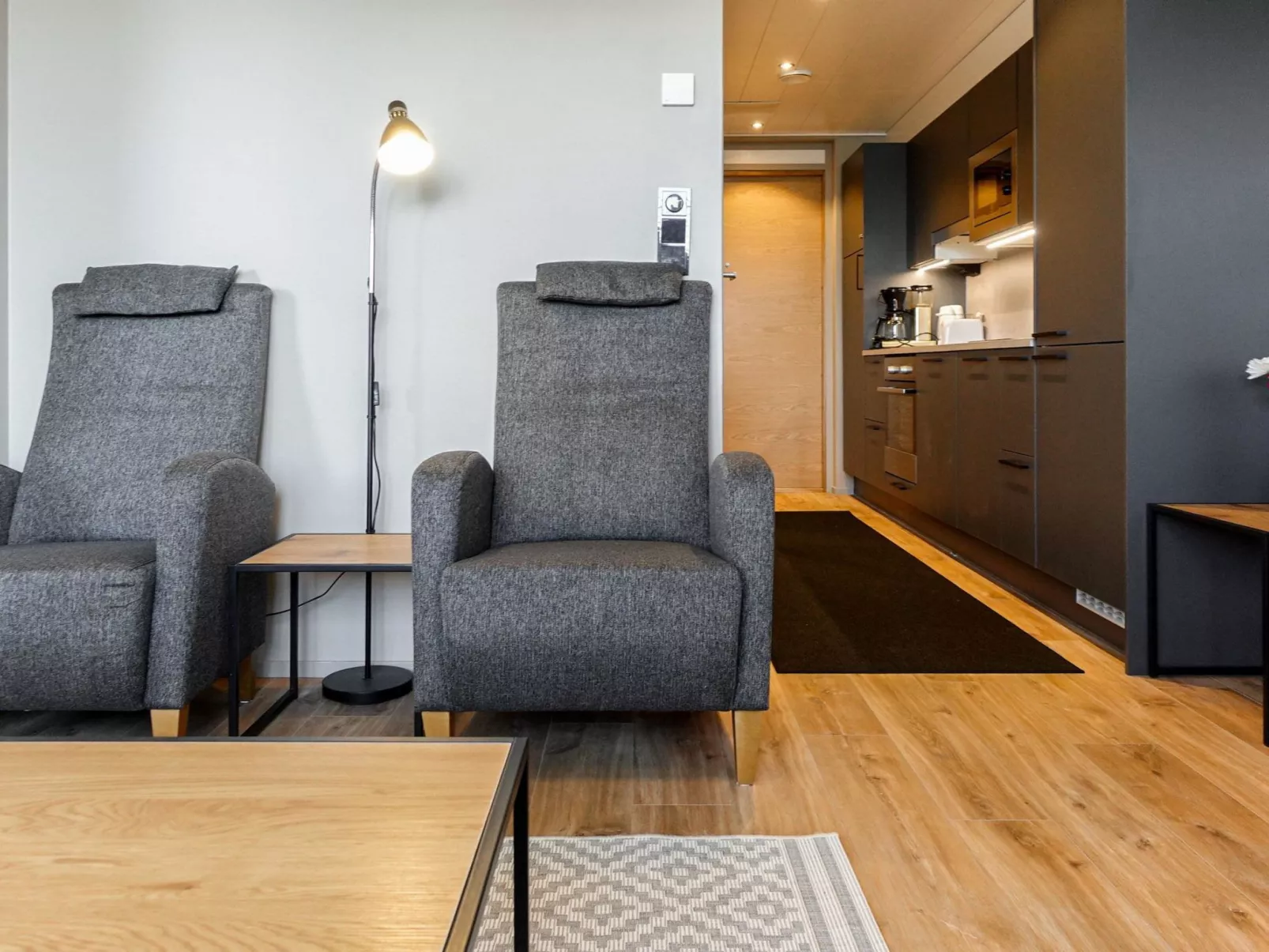 Levin kunkku b8-Inside