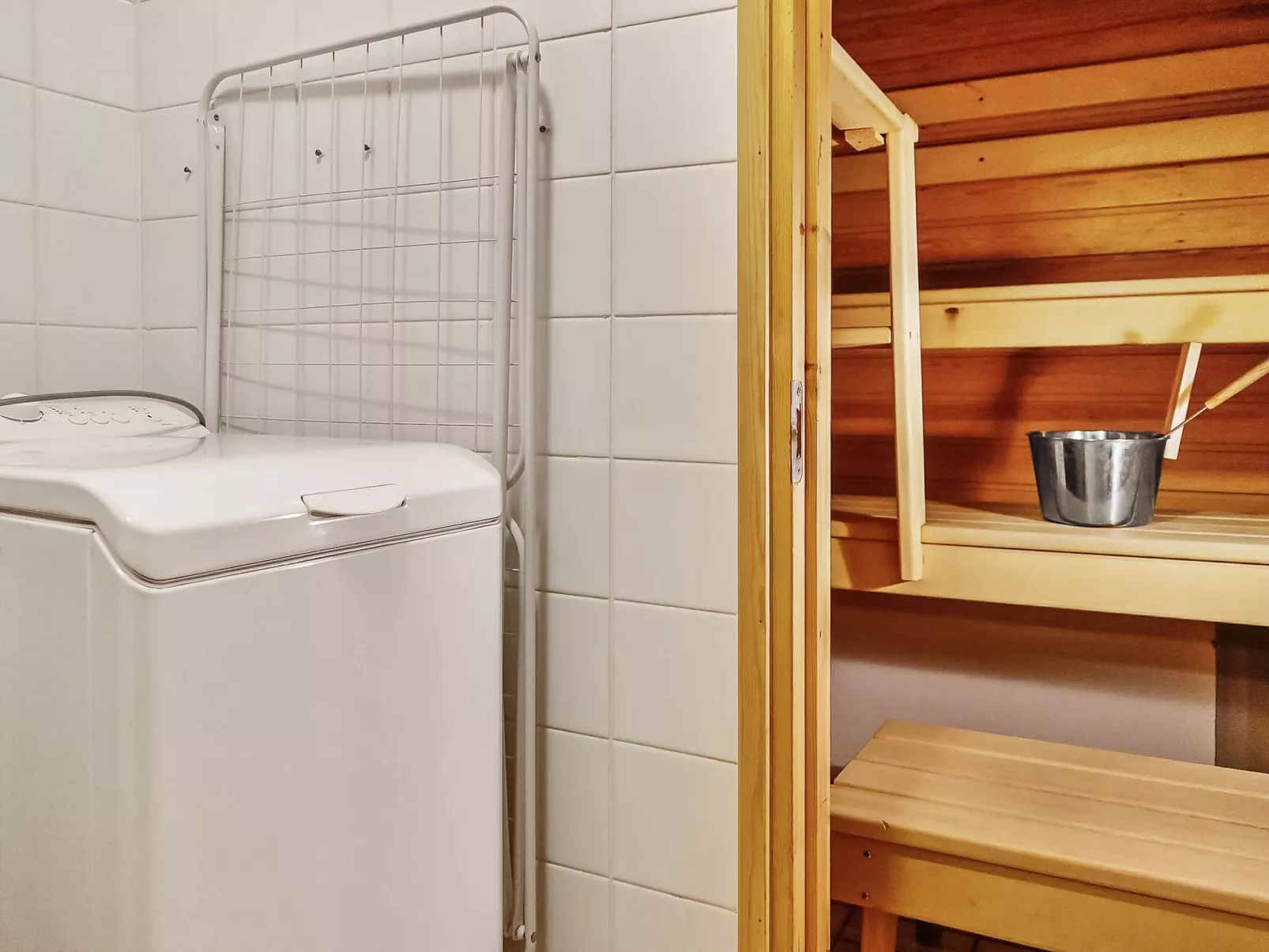 Saariseläntie 8 f 6-Drinnen