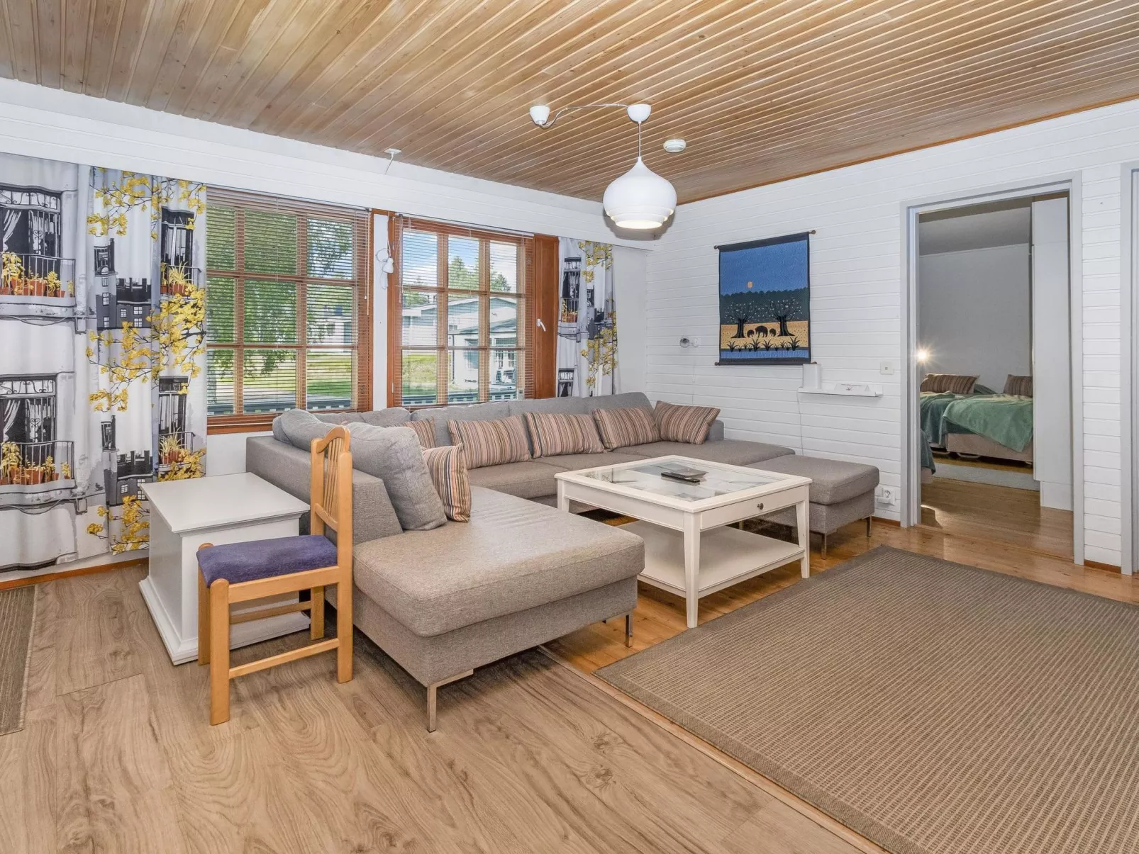 Saariseläntie 8 e 11-Inside