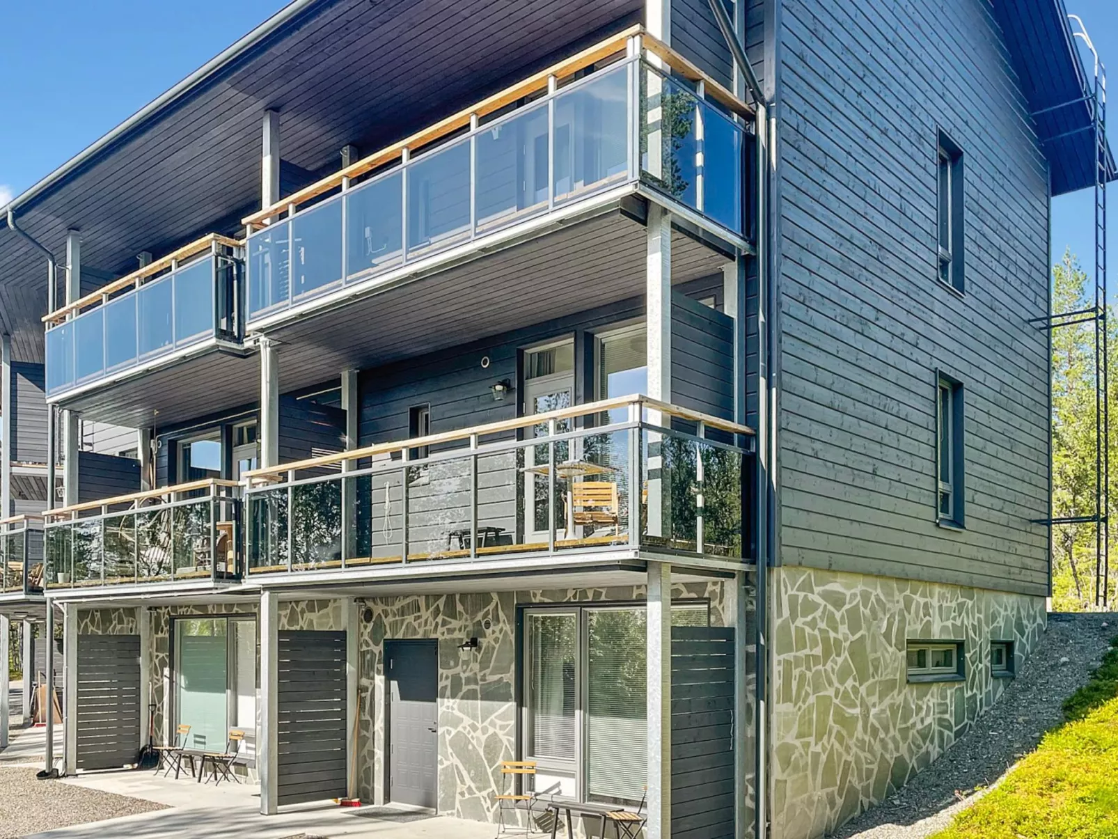 Ylälänsi 3 as 2-Dedans