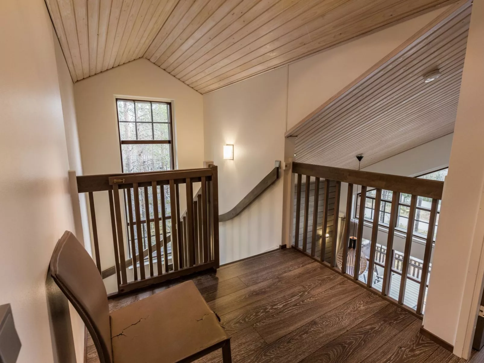 Karhunkieppi 11b-Drinnen