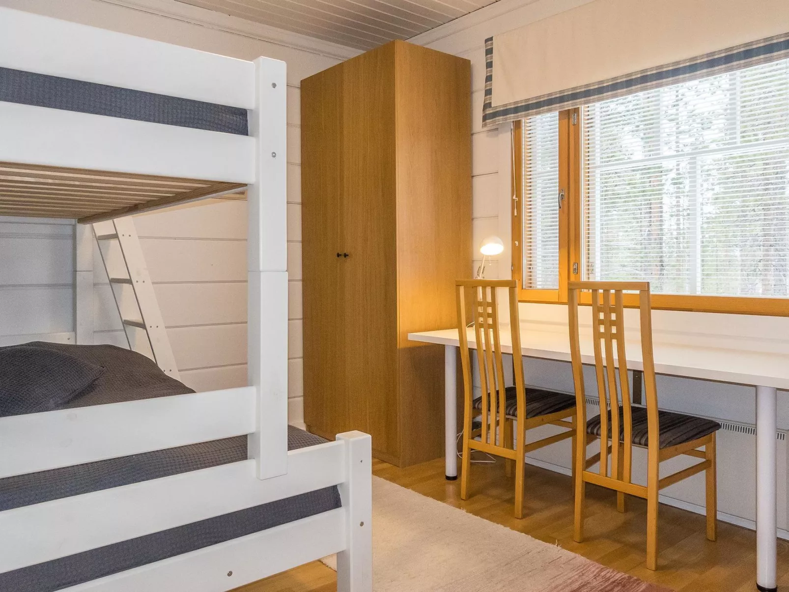 Petsukantähti-Dedans