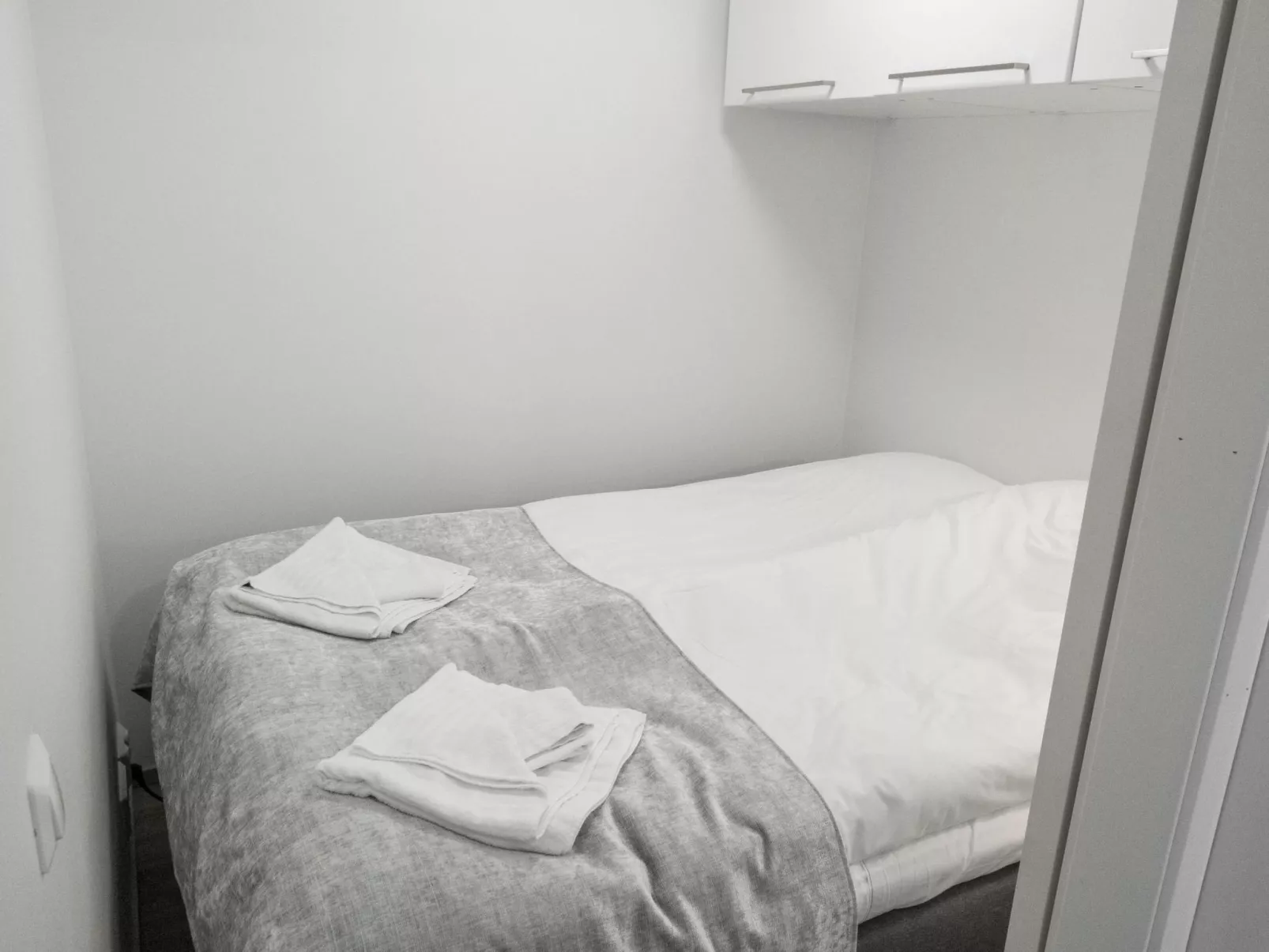 Tievan aurinkorinne dina-Dedans