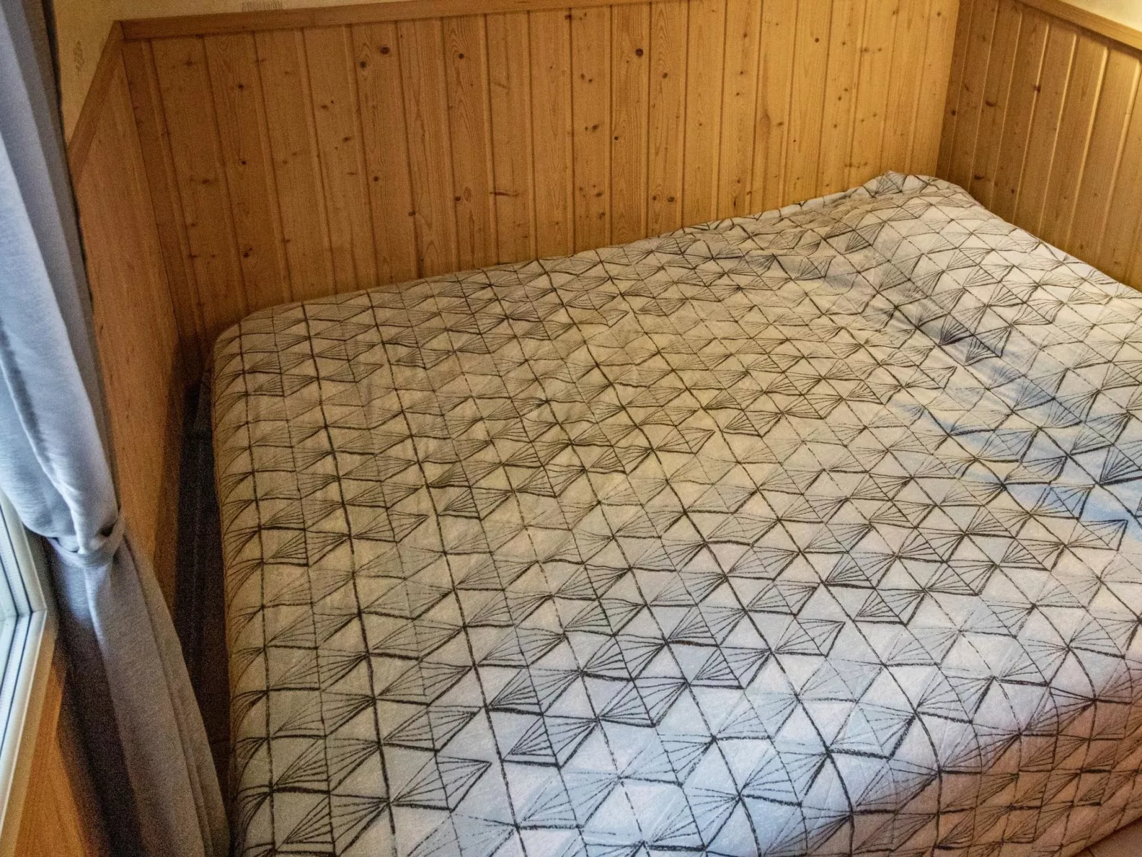 Aslakin helmi a-Inside