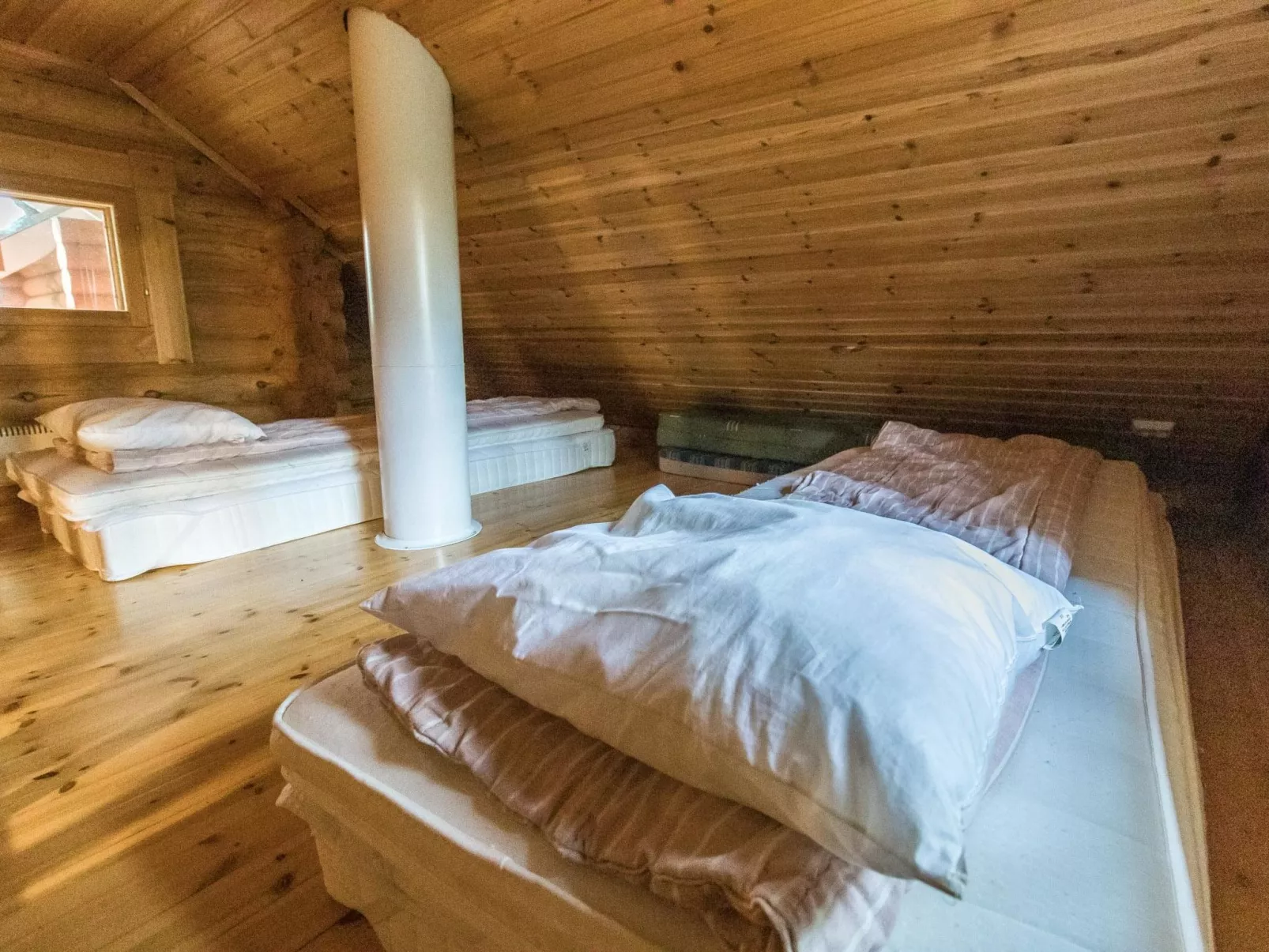 Kuukkelin tupa 1-Dedans