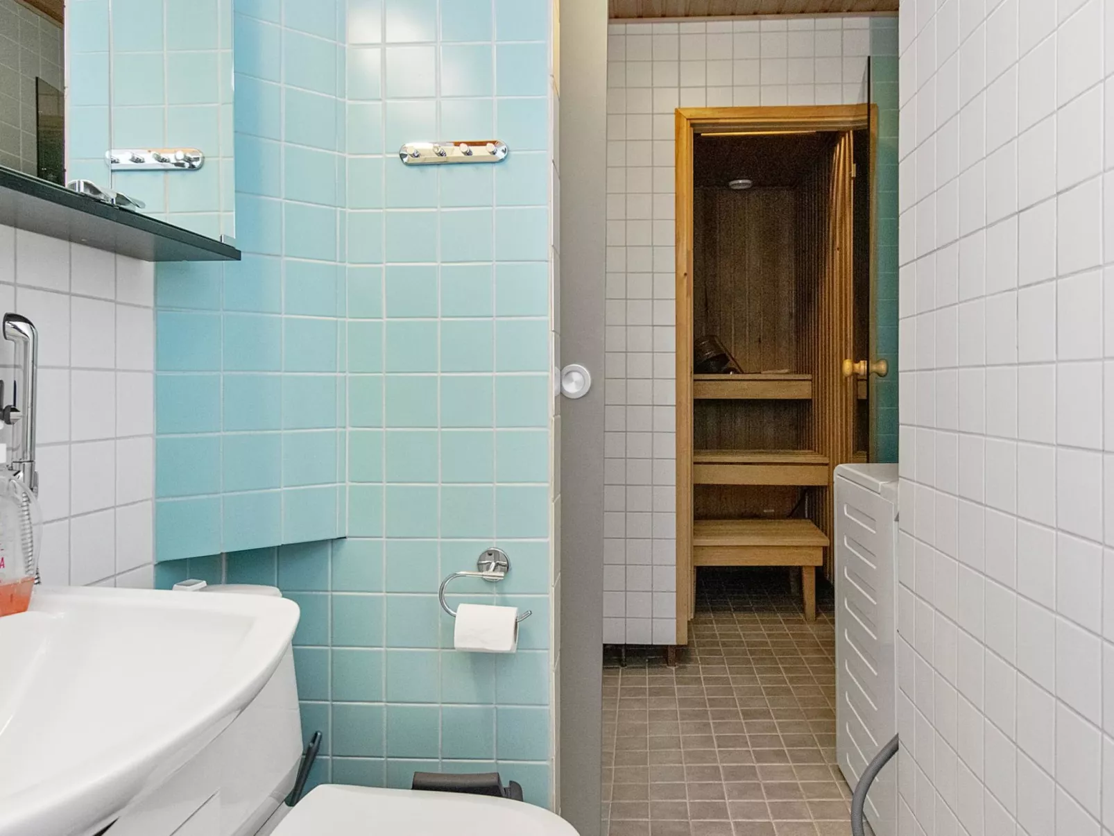 Saariseläntie 8 b 1 vaeltaja-Dedans