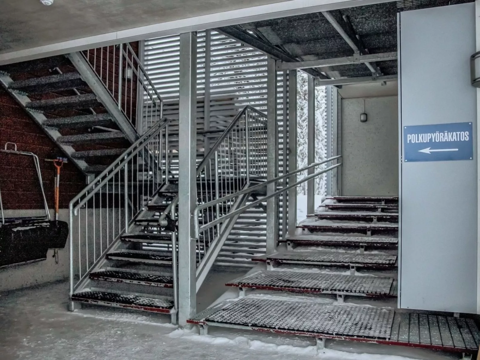 Yllästar 3 as 607-Drinnen