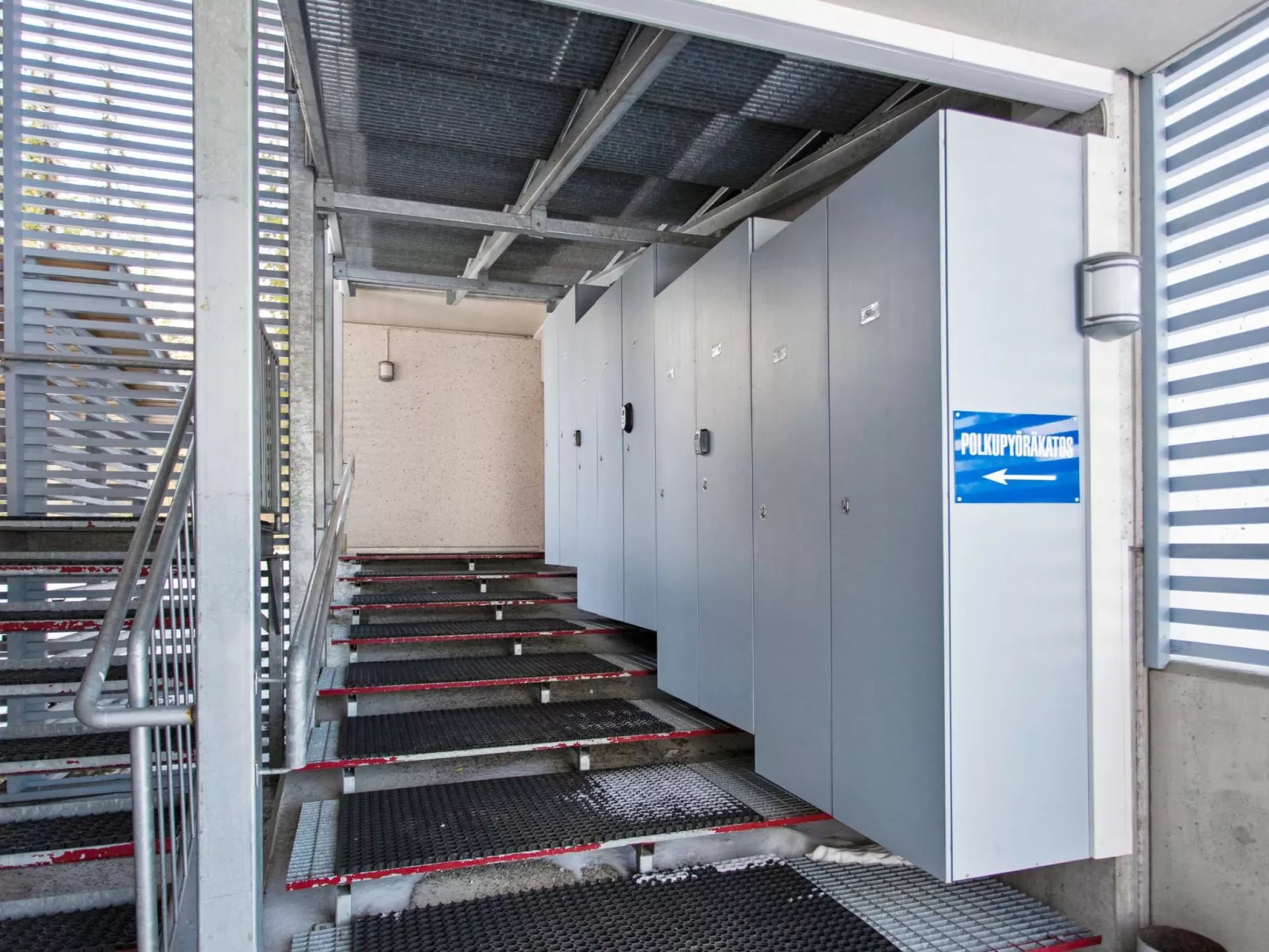 Yllästar 3 as 506-Dedans