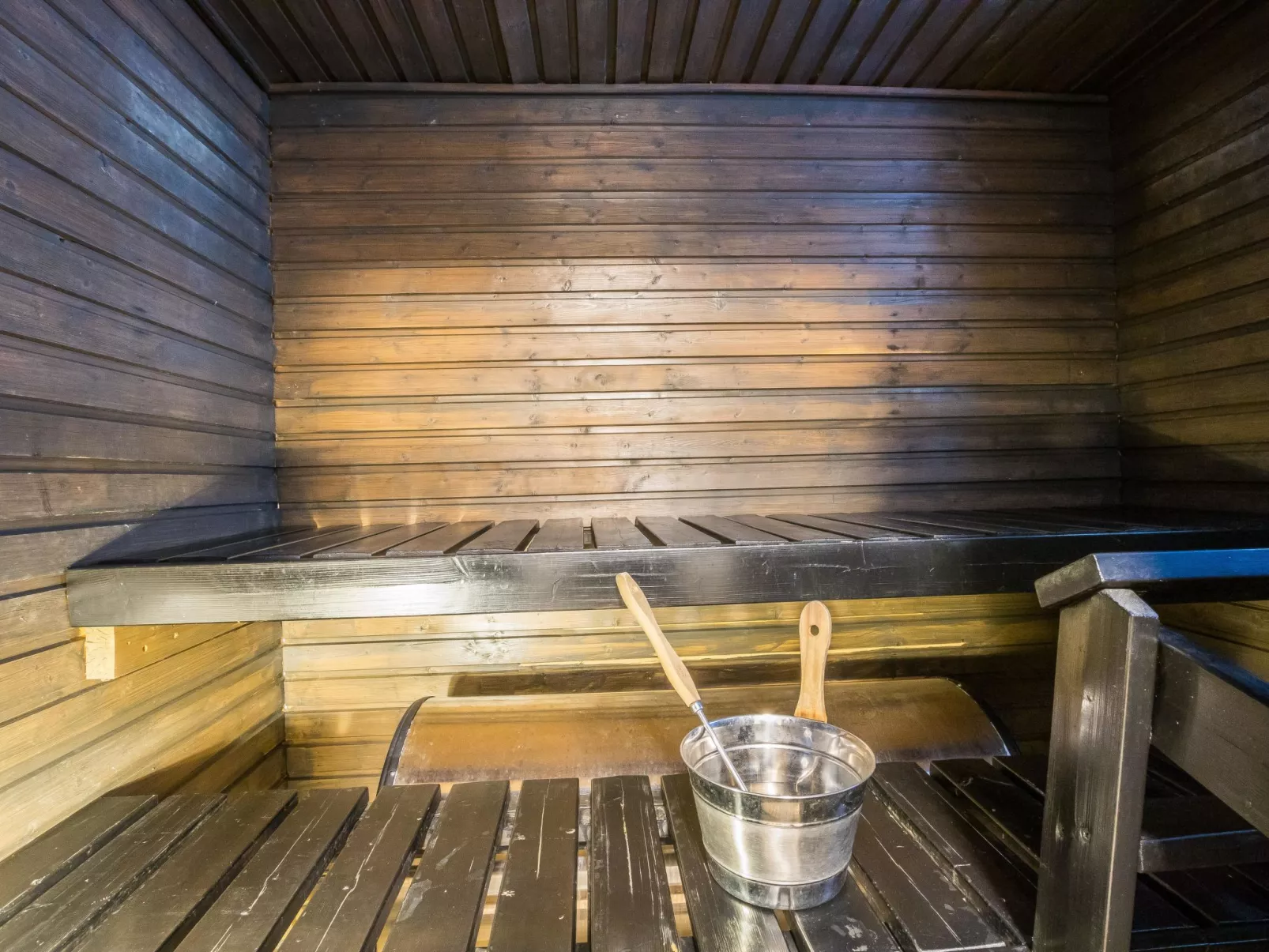 Lomaylläs f79 /palovaarankaarre 18b-Drinnen