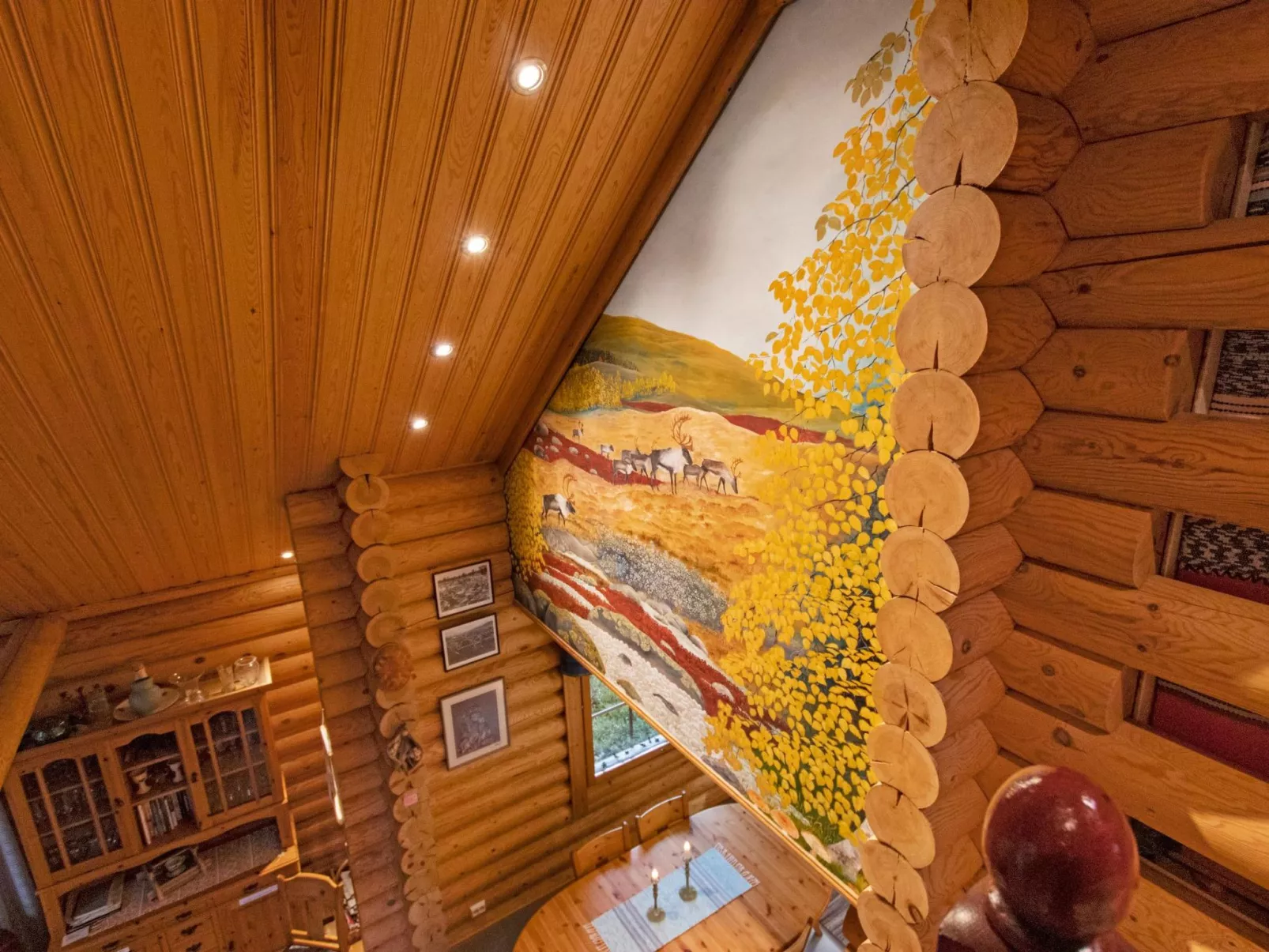 Tievanlaita 10-Inside