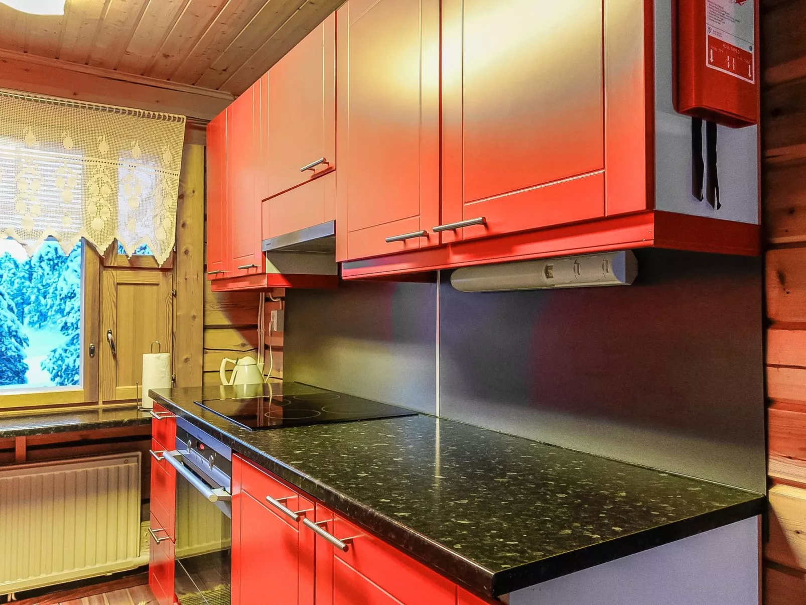 Ylikyrön mökki-Inside