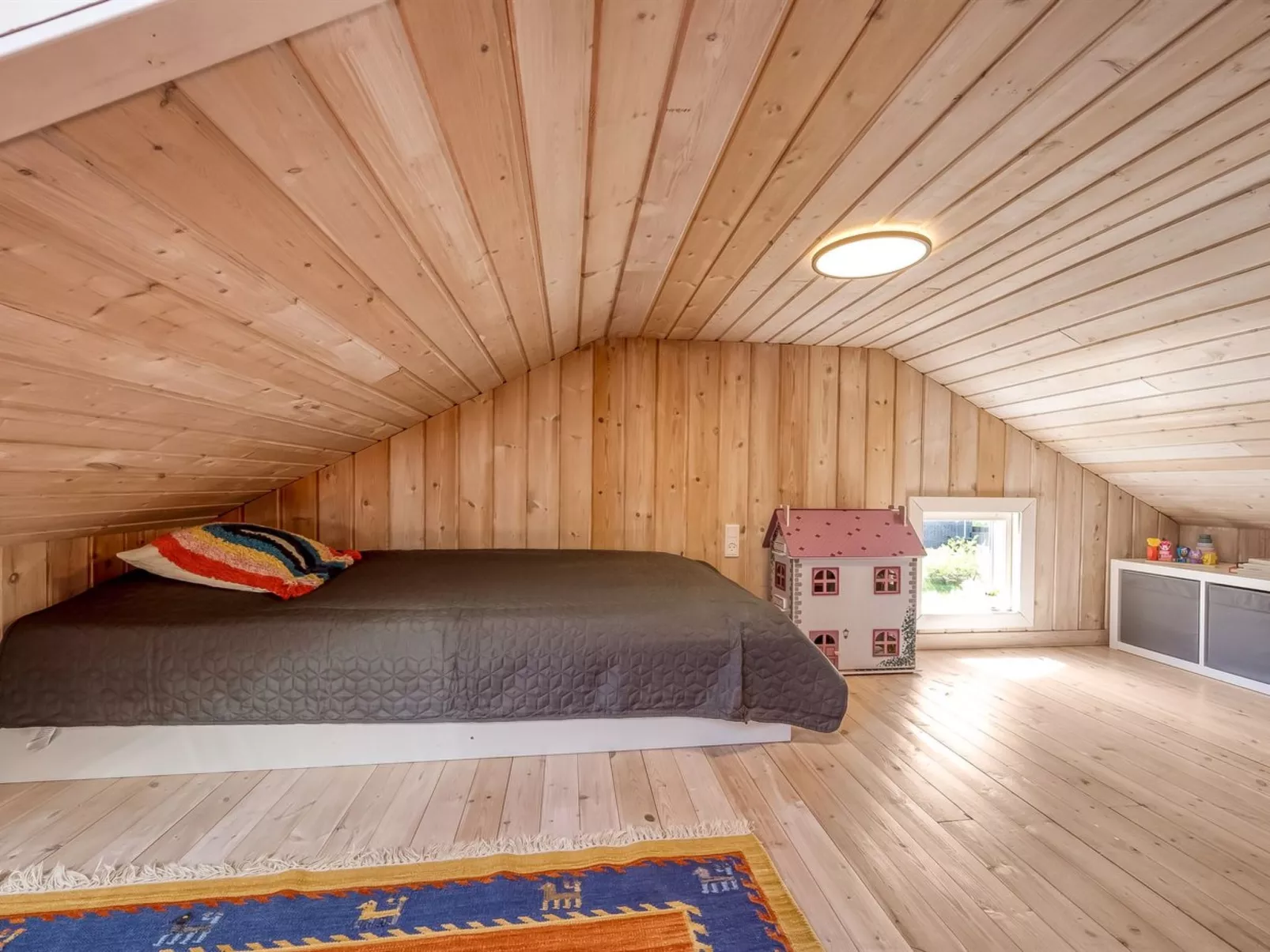 "Gunwald" - 1km to the fjord-Drinnen