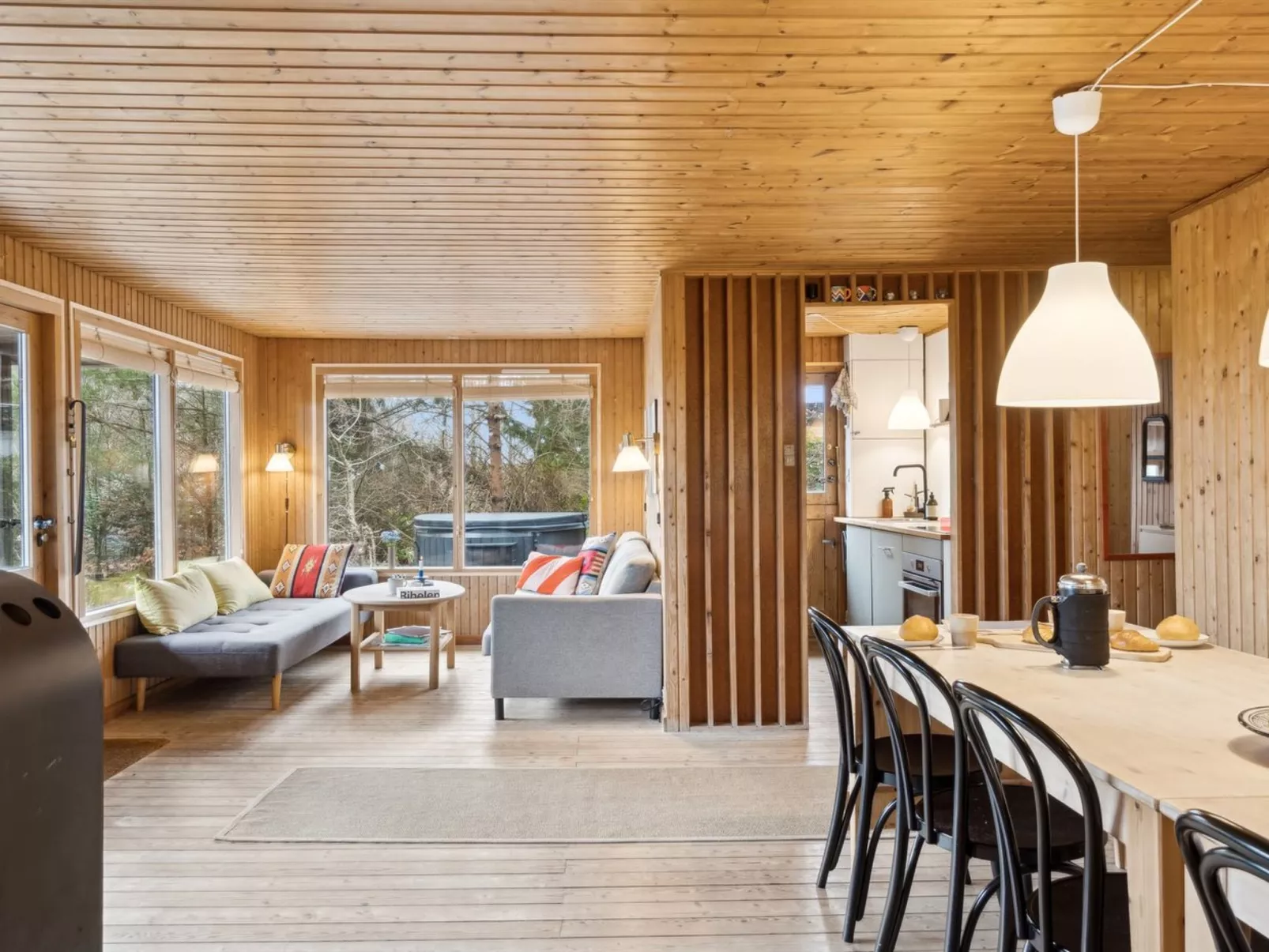 "Gunward" - 3km from the sea-Inside