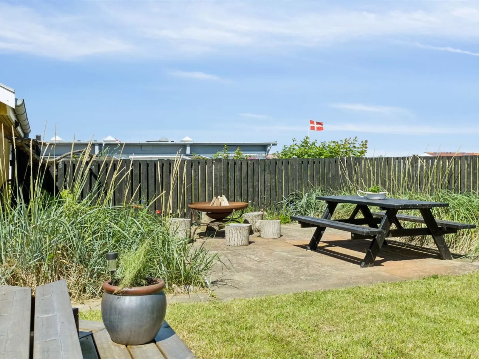 "Mari" - 150m from the sea-Outside