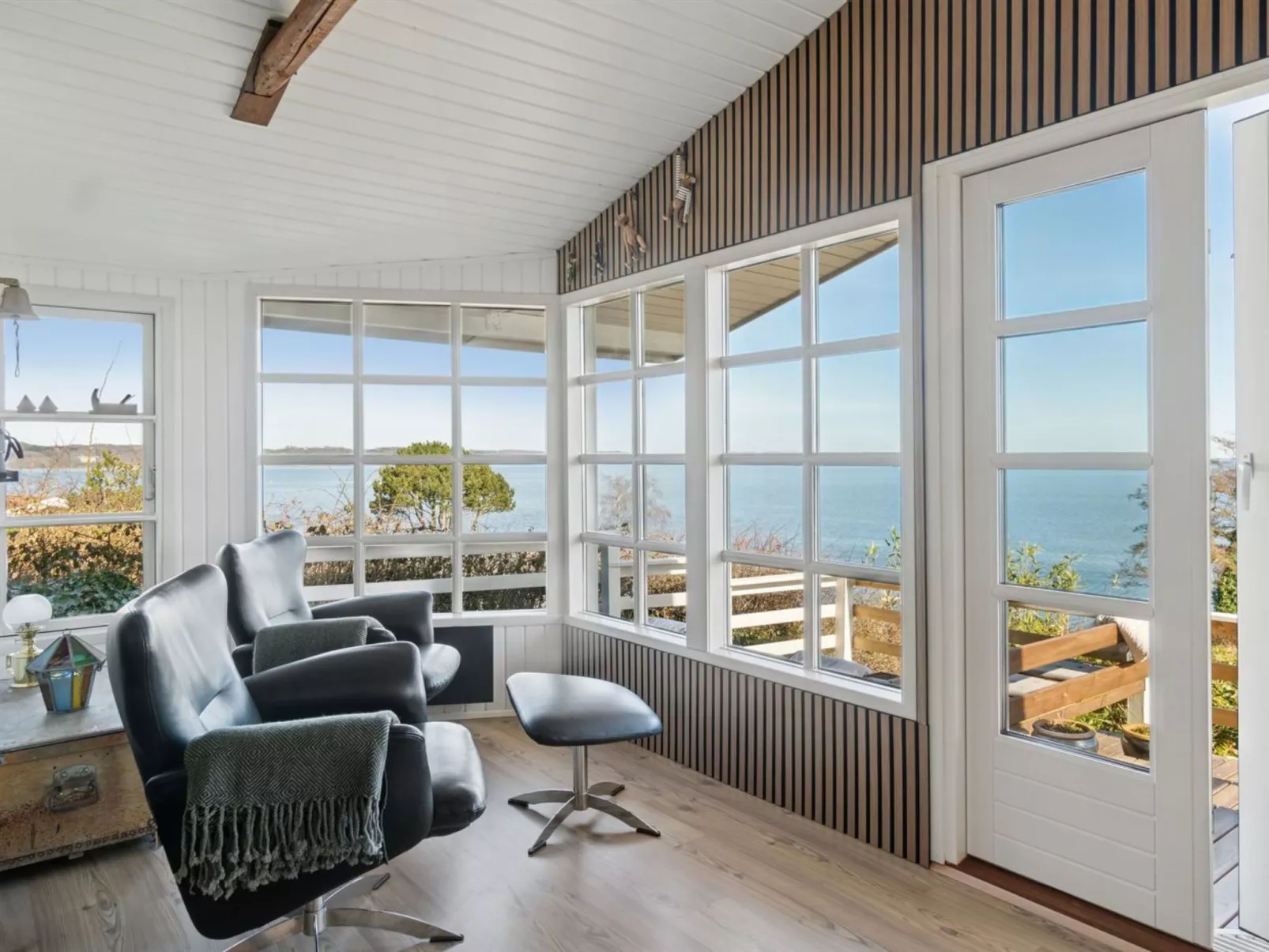 "Gesine" - 50m to the fjord-Dedans