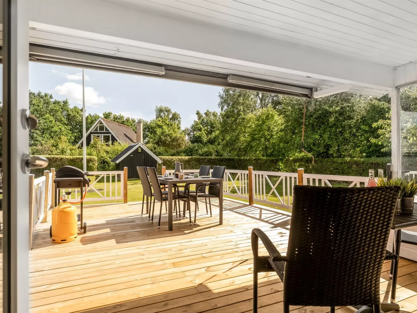 "Helma" - 500m to the fjord-Outside