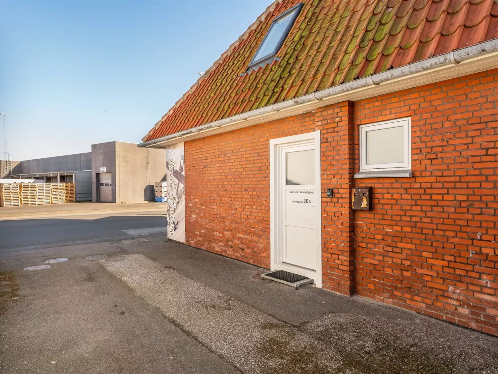 "Evamaria" - 150m to the fjord-Outside