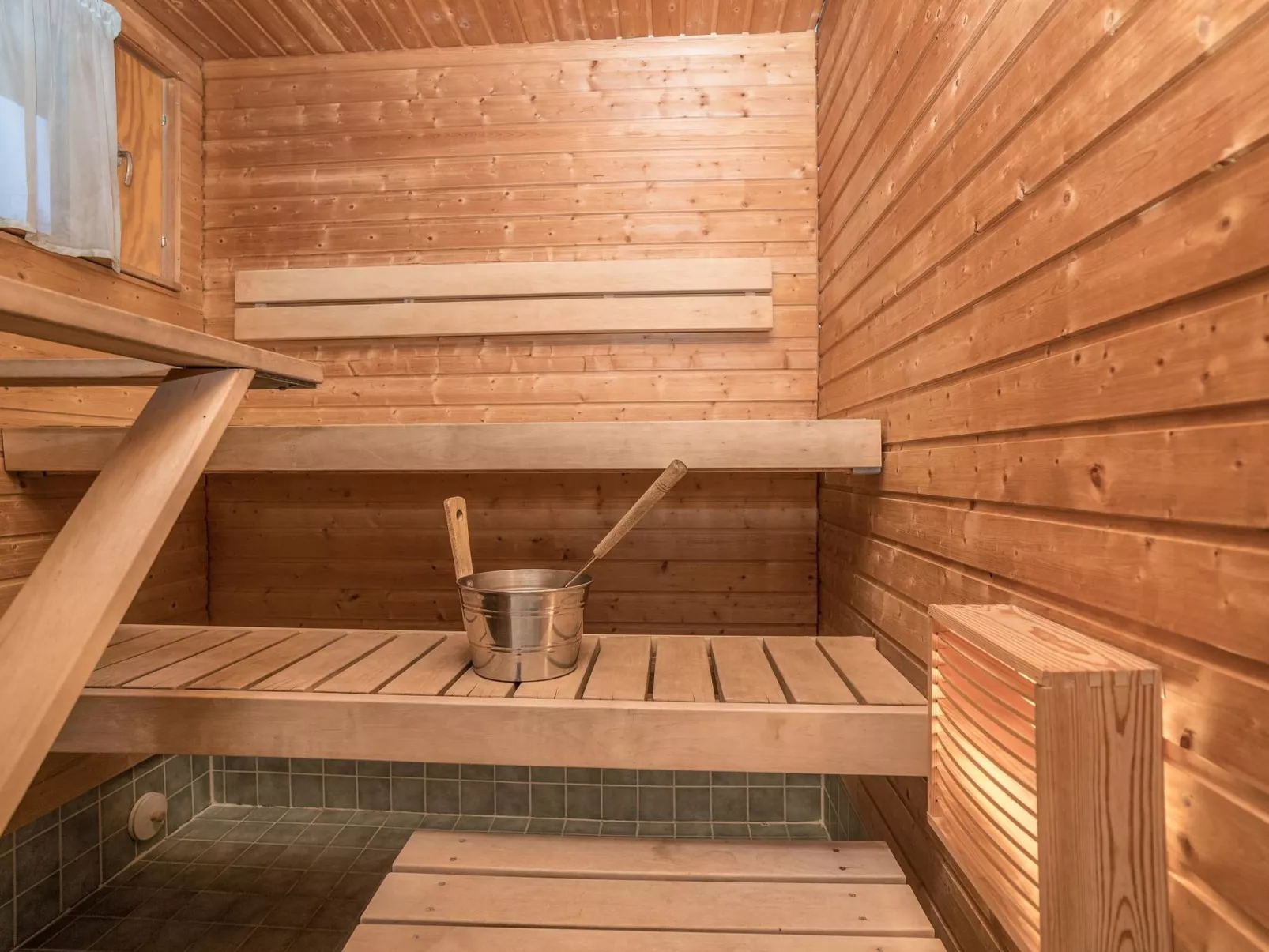 Villa kuusanka-Drinnen