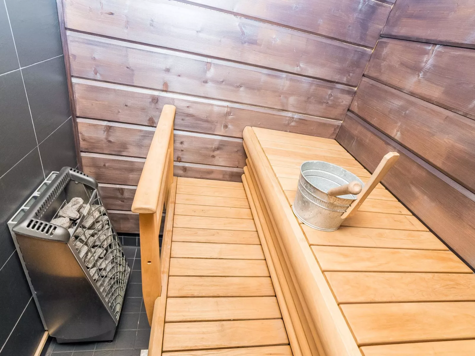 Rukanloisto b-Inside