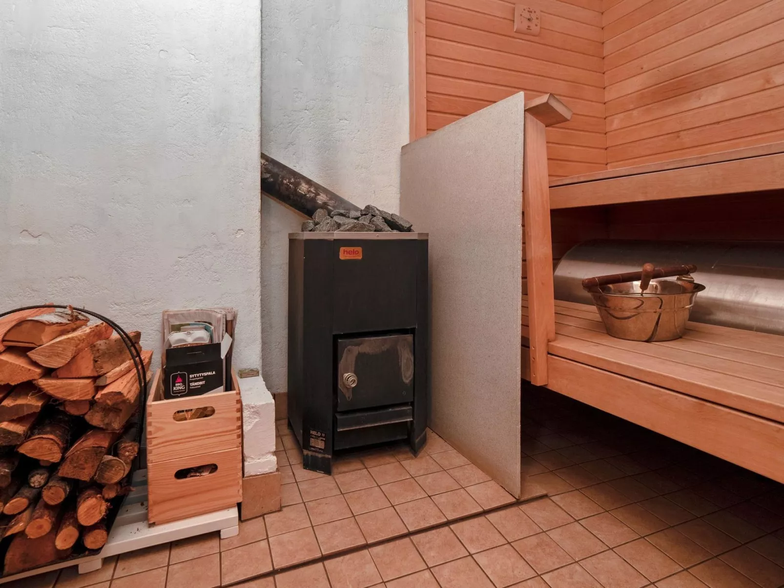 Kaukosaaren ahonrinne-Dedans