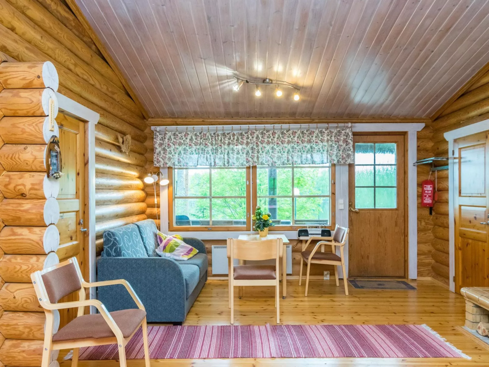 Lohi, cjoe237 a-Inside