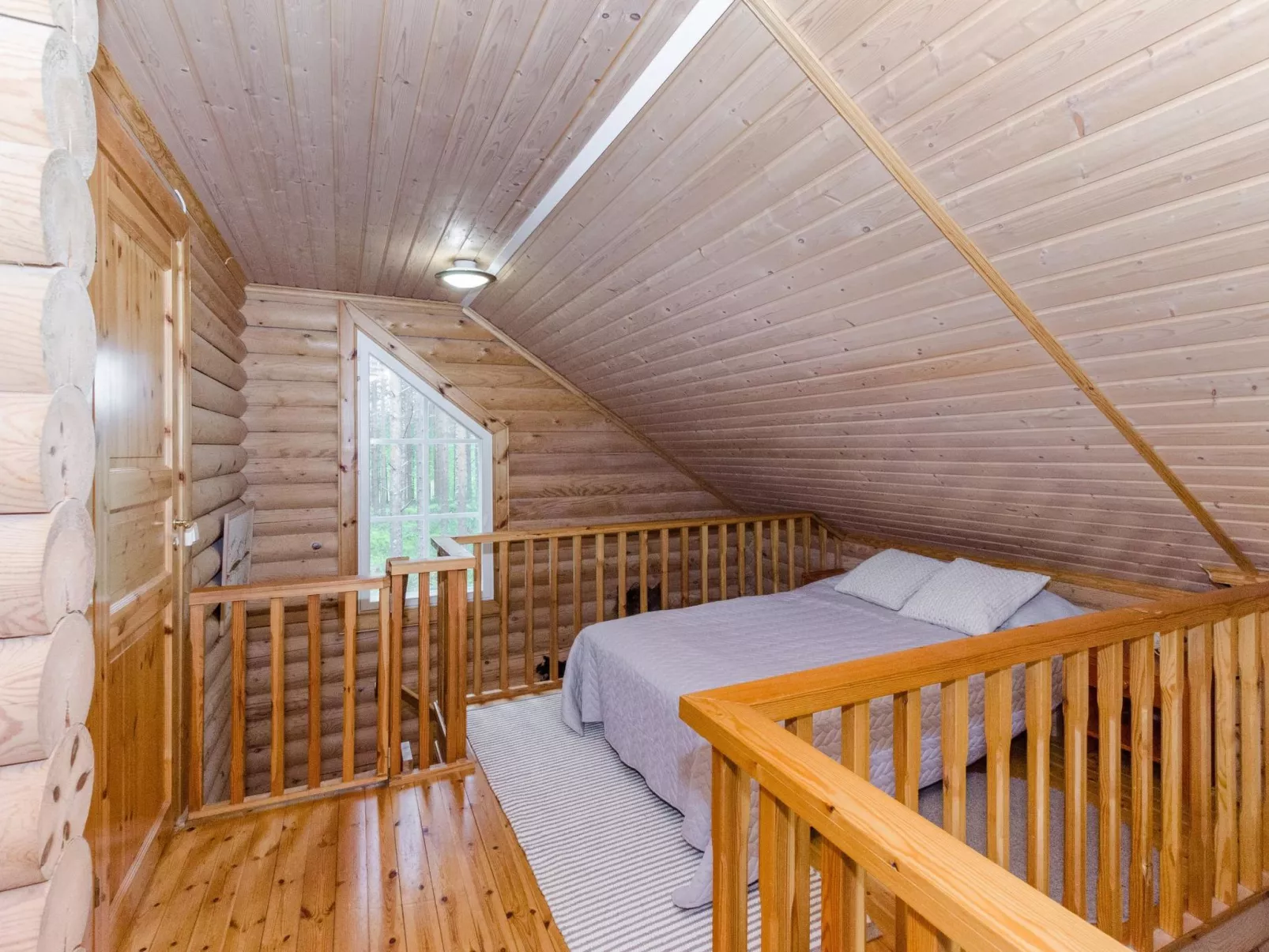 Hatun huilaus-Drinnen