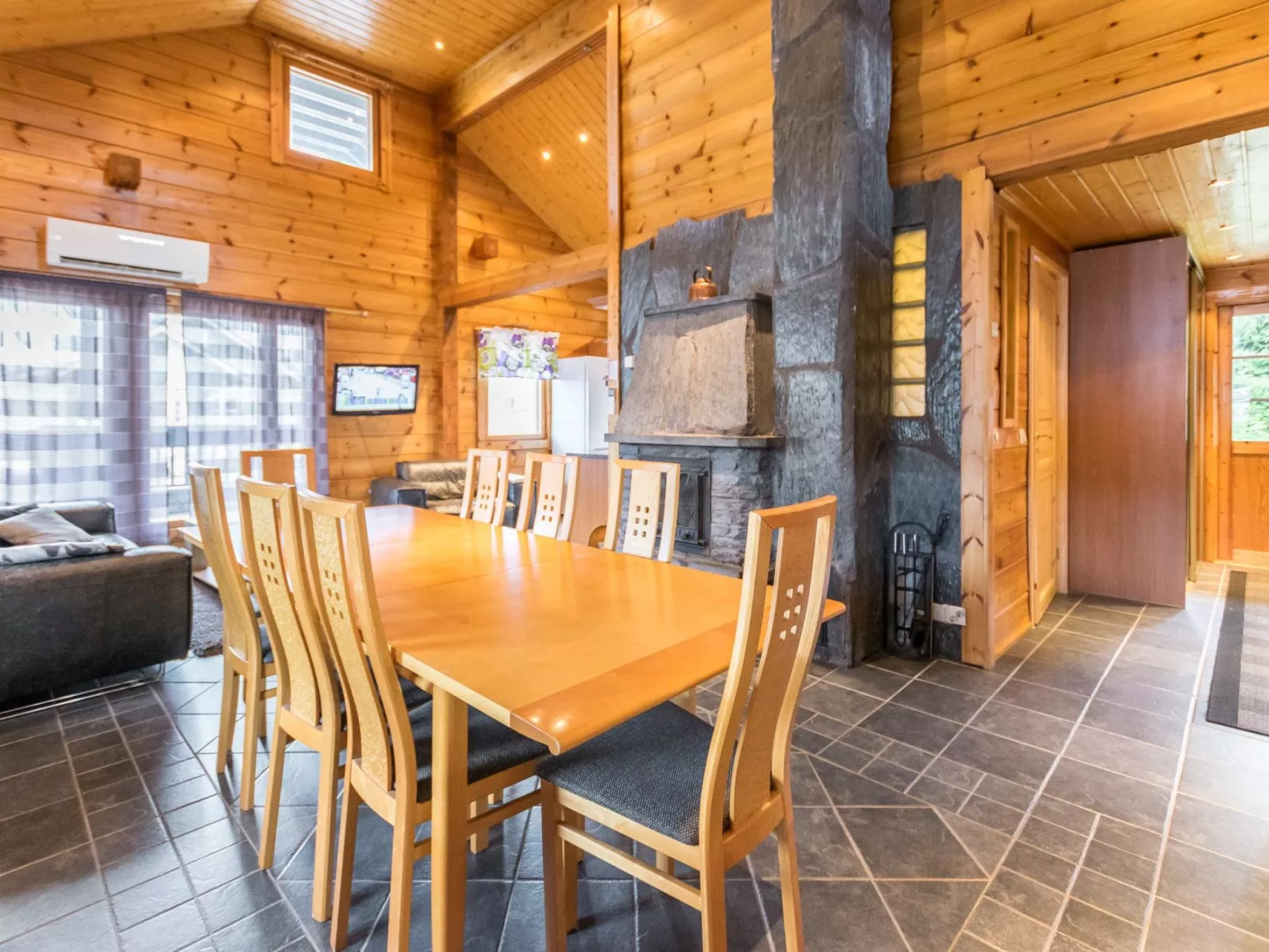 Nuppulanranta 14-Dedans