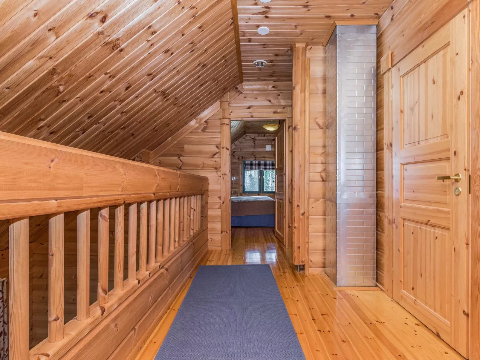 Villa populus-Dedans