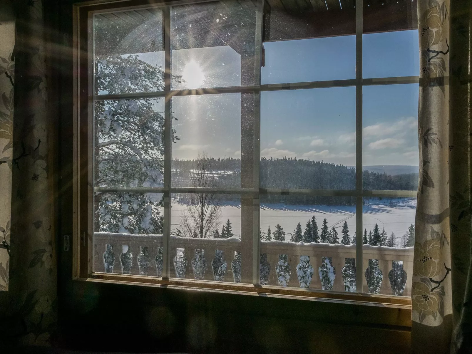 Aurinkoalppi 12a paritalon yläkerta-Dedans