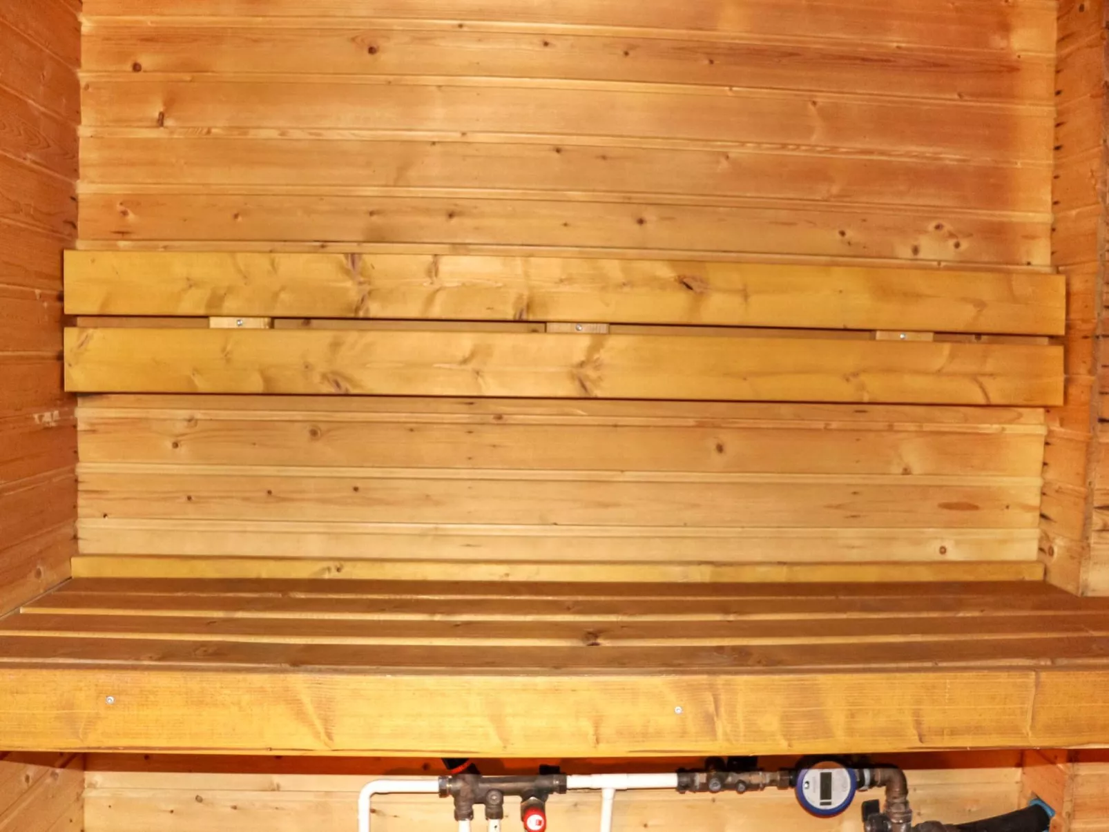 Alppikylä 8b paritalo-Drinnen