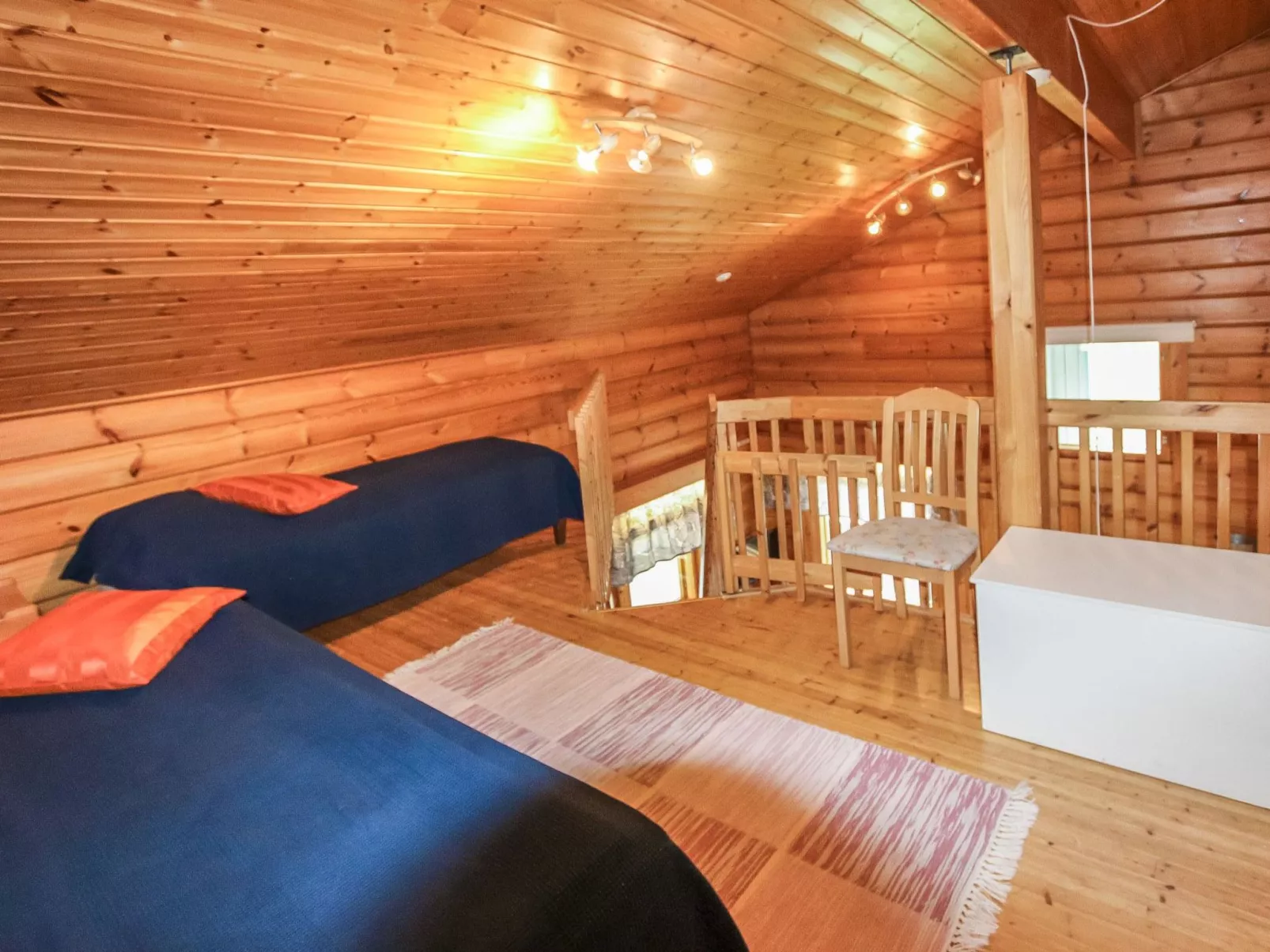 Erätuli 2 paritalo-Dedans