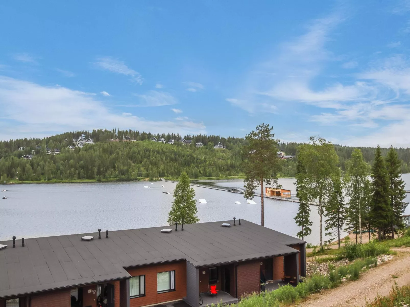 Skivillas 61 ukkohalla (b3)-Drinnen