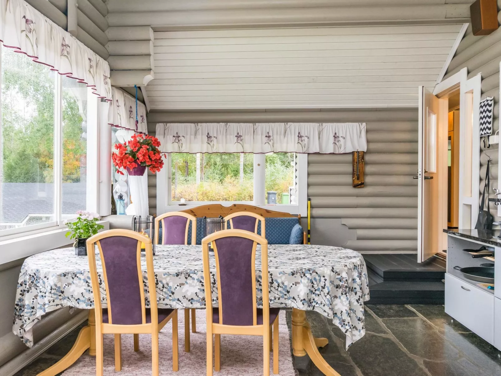 Villa leinola 2-Drinnen