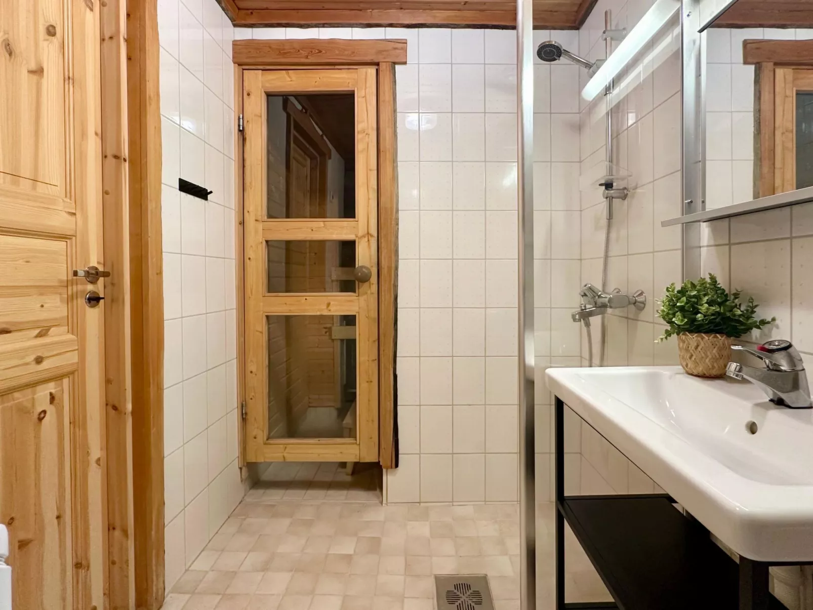 Sallan savu a-Drinnen