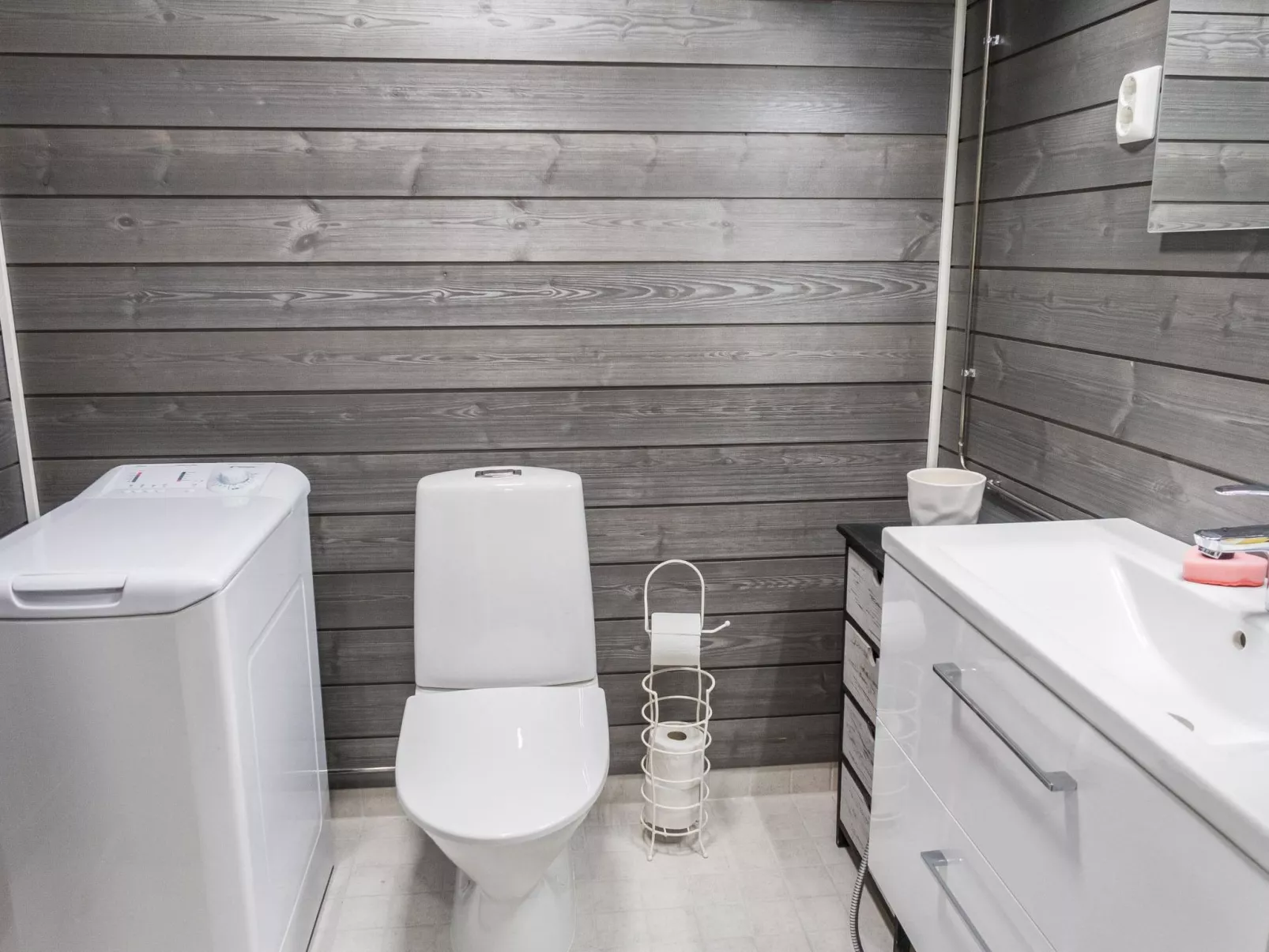 Kivilahti vuokatti-Inside