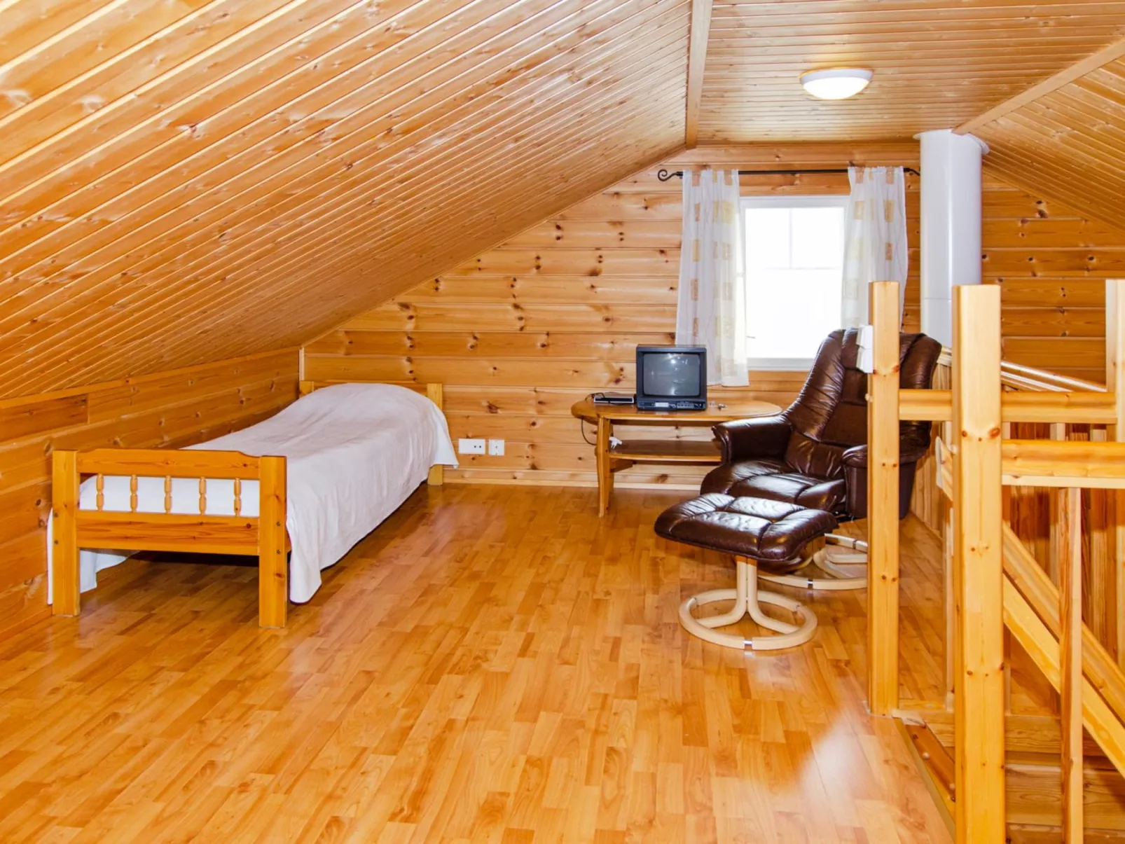 Saunaharju 7-Drinnen