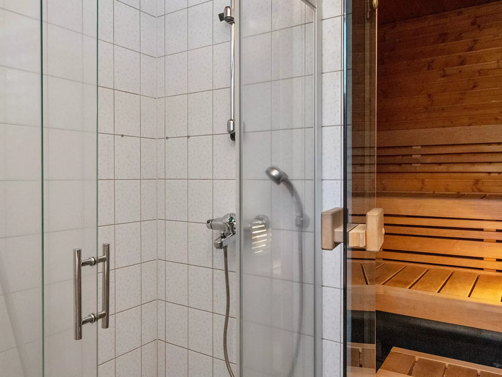 Hirvasaho a 2-Dedans