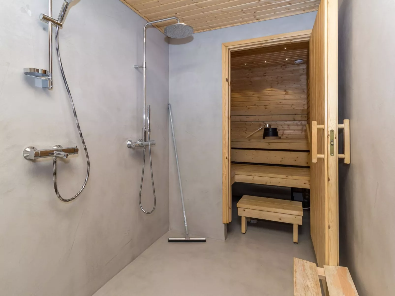 Villa plywood-Dedans