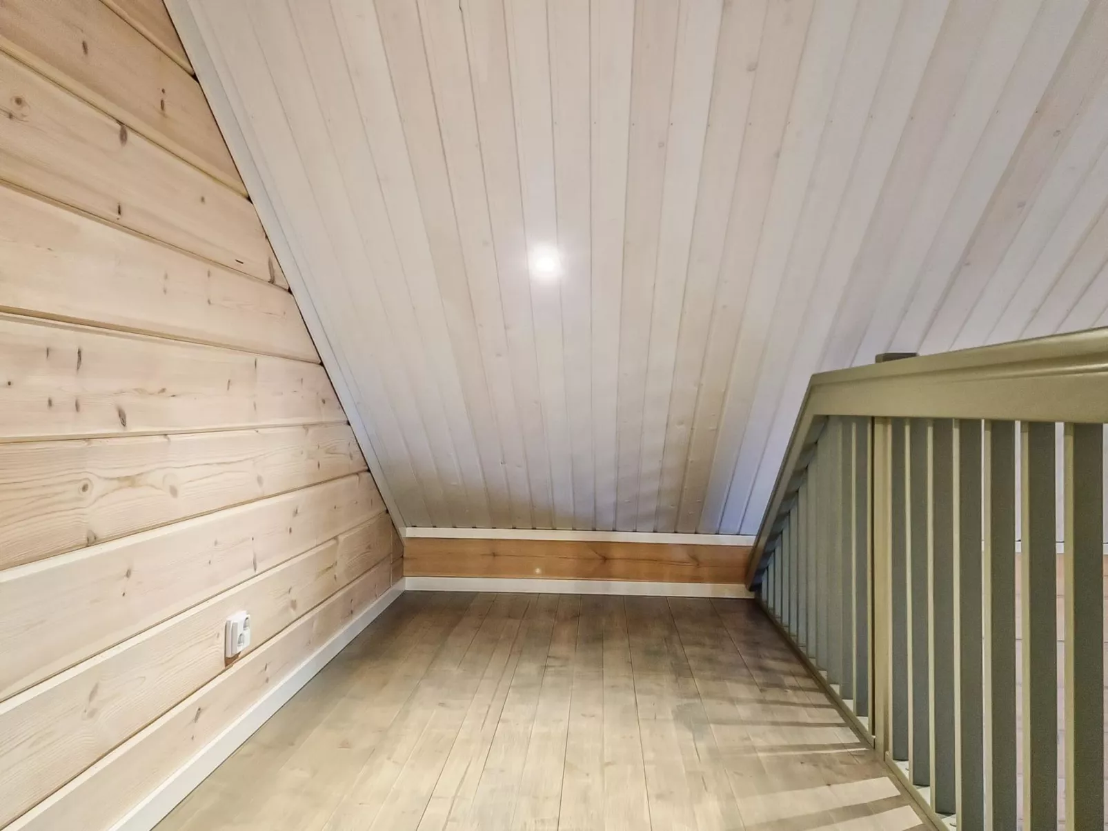 Pyhtään jussila-Inside